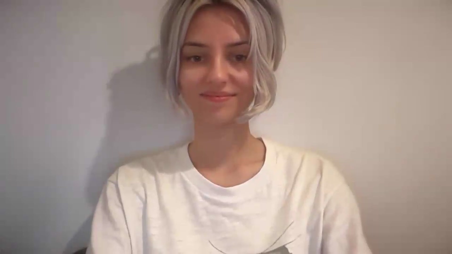 Gallery image thumbnail from LLuckyGirl's myfreecams stream on, 08/24/2026, 14:08 image 19 of 20