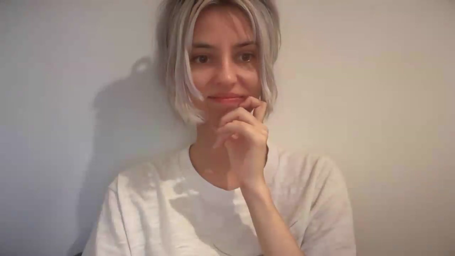 Gallery image thumbnail from LLuckyGirl's myfreecams stream on, 08/24/2026, 14:08 image 8 of 20