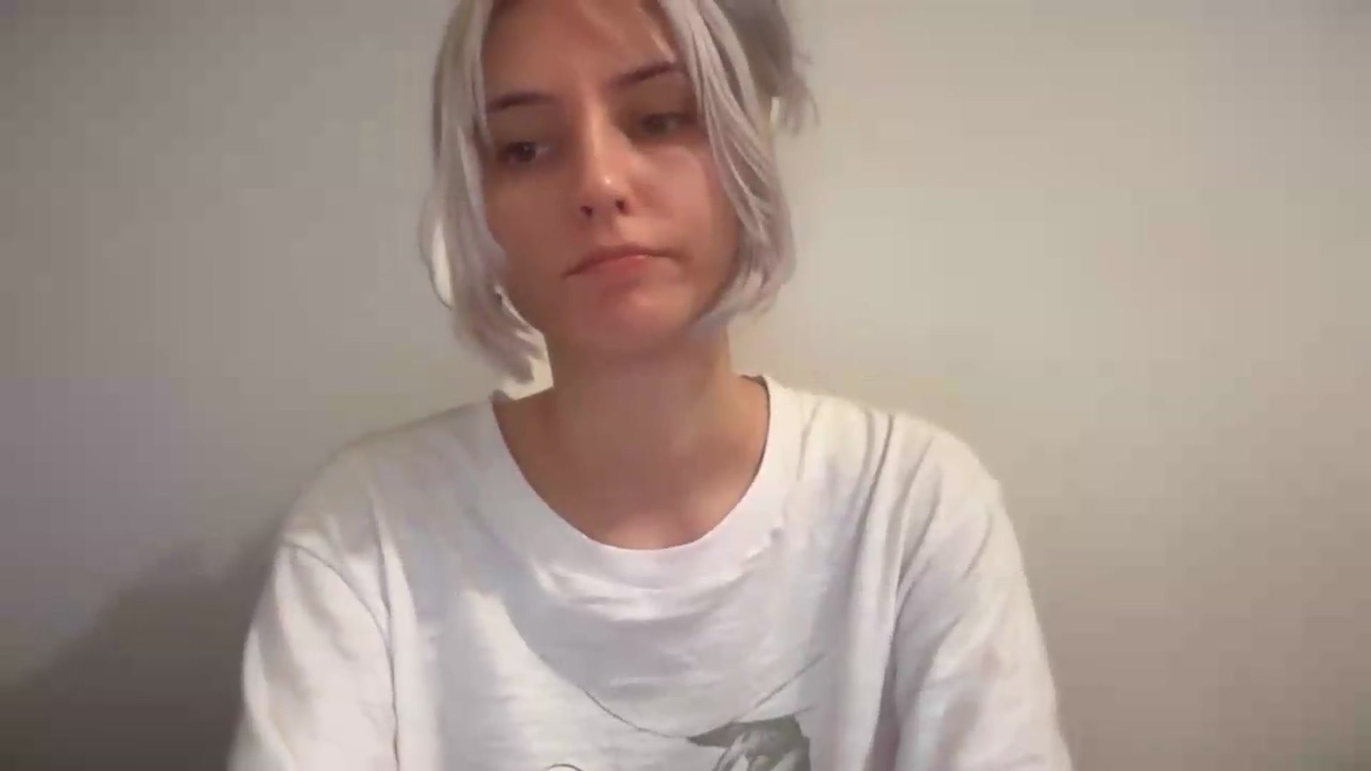 Gallery image thumbnail from LLuckyGirl's myfreecams stream on, 08/24/2026, 17:01 image 6 of 20