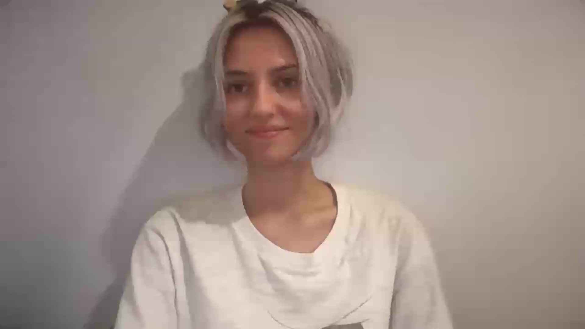Gallery image thumbnail from LLuckyGirl's myfreecams stream on, 08/27/2026, 15:21 image 12 of 20