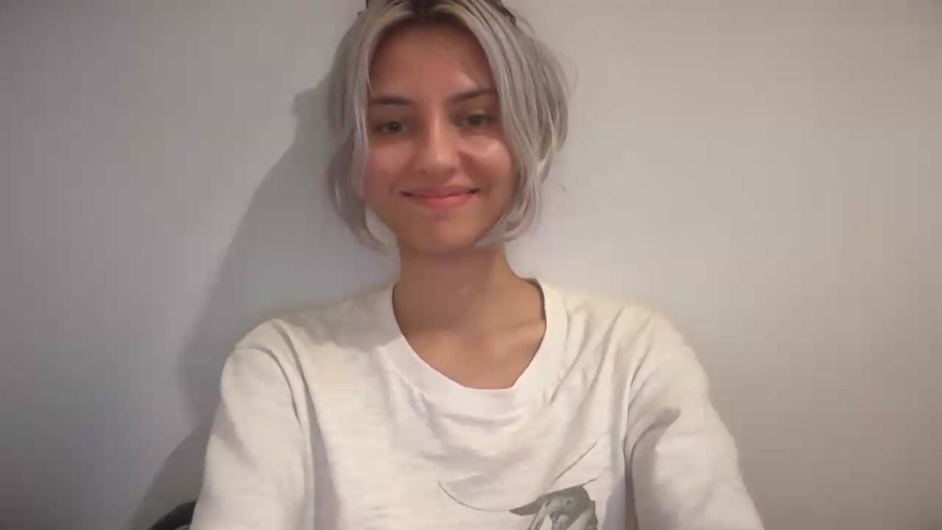 Gallery image thumbnail from LLuckyGirl's myfreecams stream on, 08/27/2026, 15:21 image 20 of 20