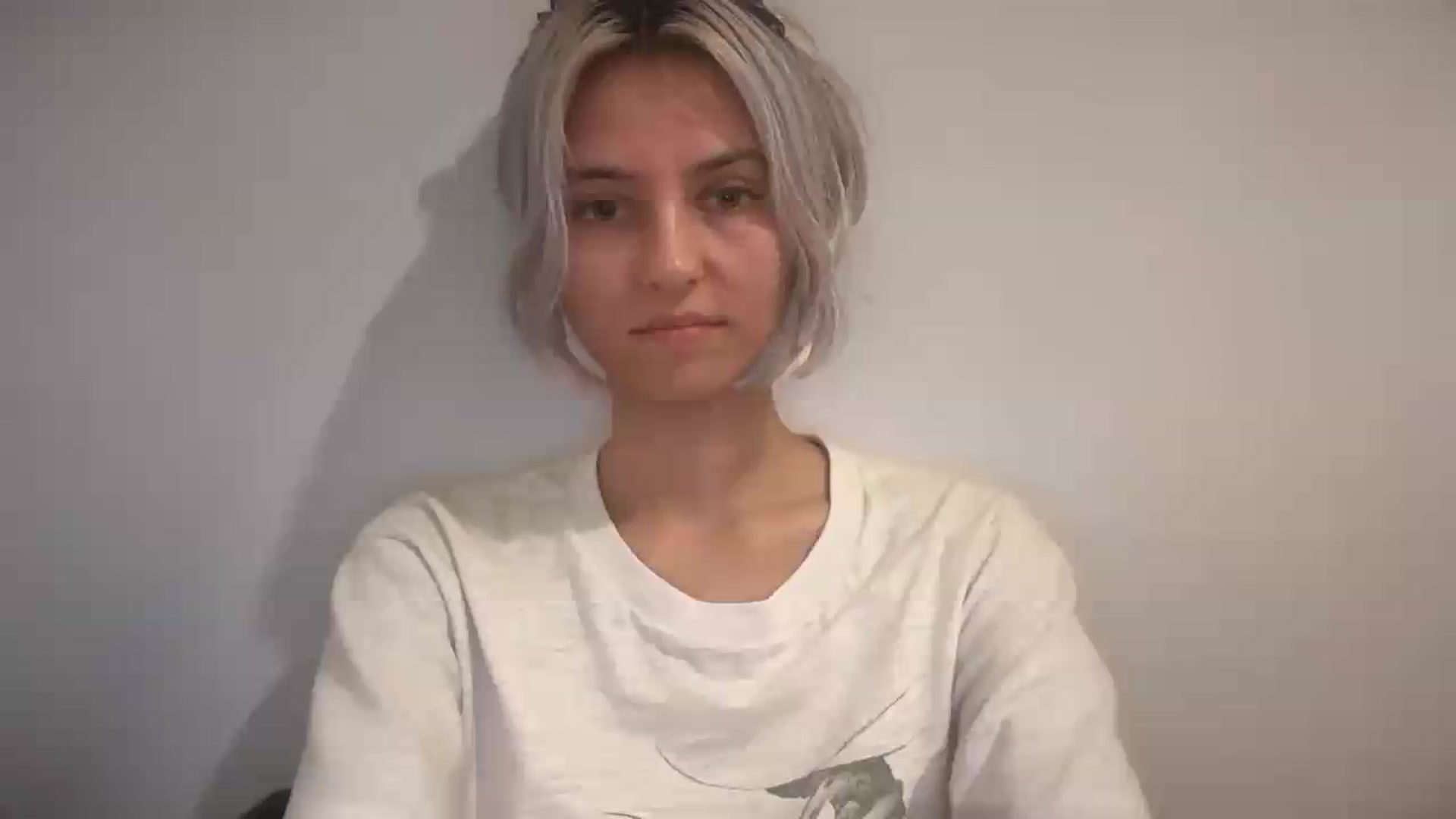 Gallery image thumbnail from LLuckyGirl's myfreecams stream on, 08/27/2026, 15:21 image 14 of 20