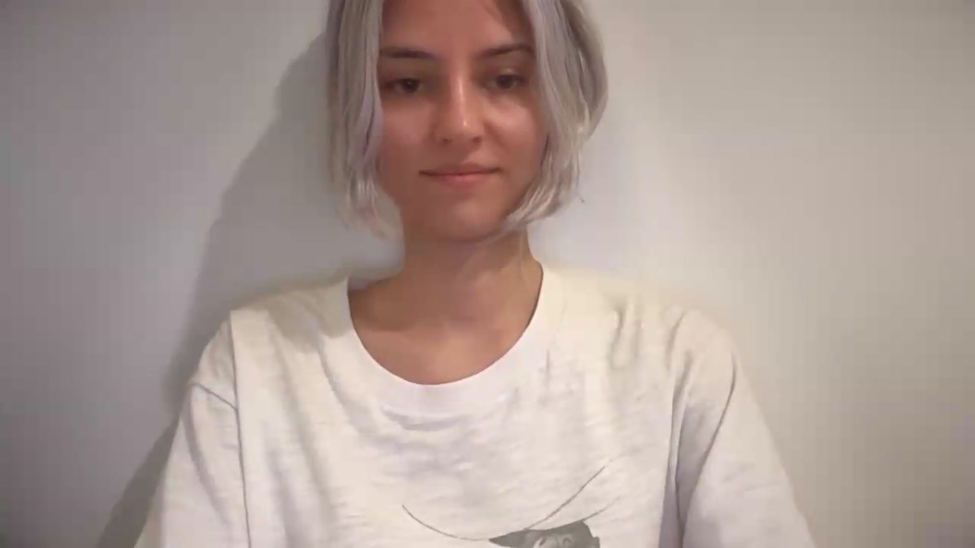 Gallery image thumbnail from LLuckyGirl's myfreecams stream on, 08/27/2026, 17:40 image 18 of 20