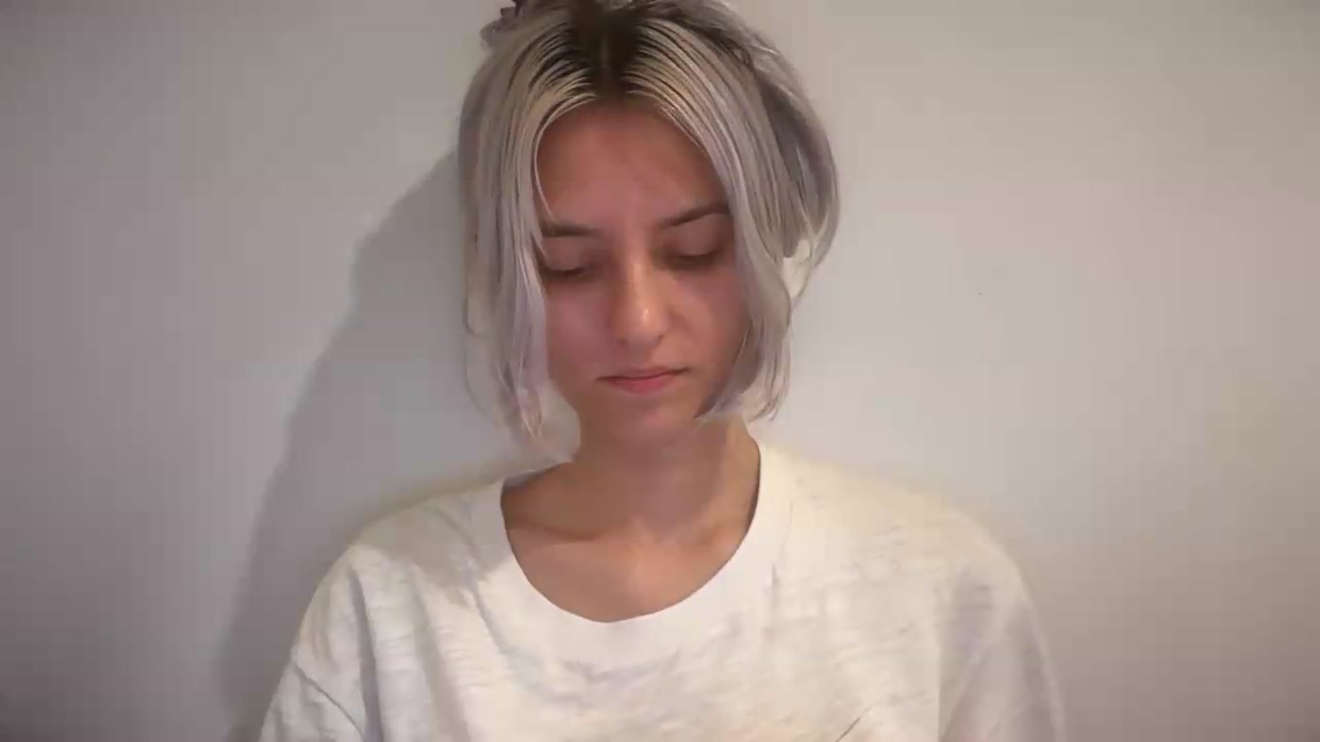 Gallery image thumbnail from LLuckyGirl's myfreecams stream on, 08/27/2026, 17:40 image 7 of 20