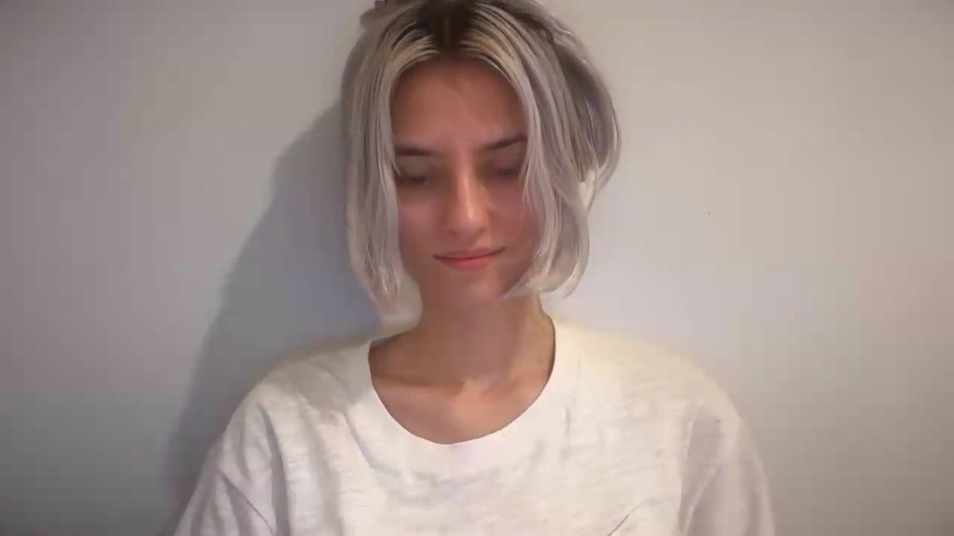 Gallery image thumbnail from LLuckyGirl's myfreecams stream on, 08/27/2026, 17:40 image 4 of 20