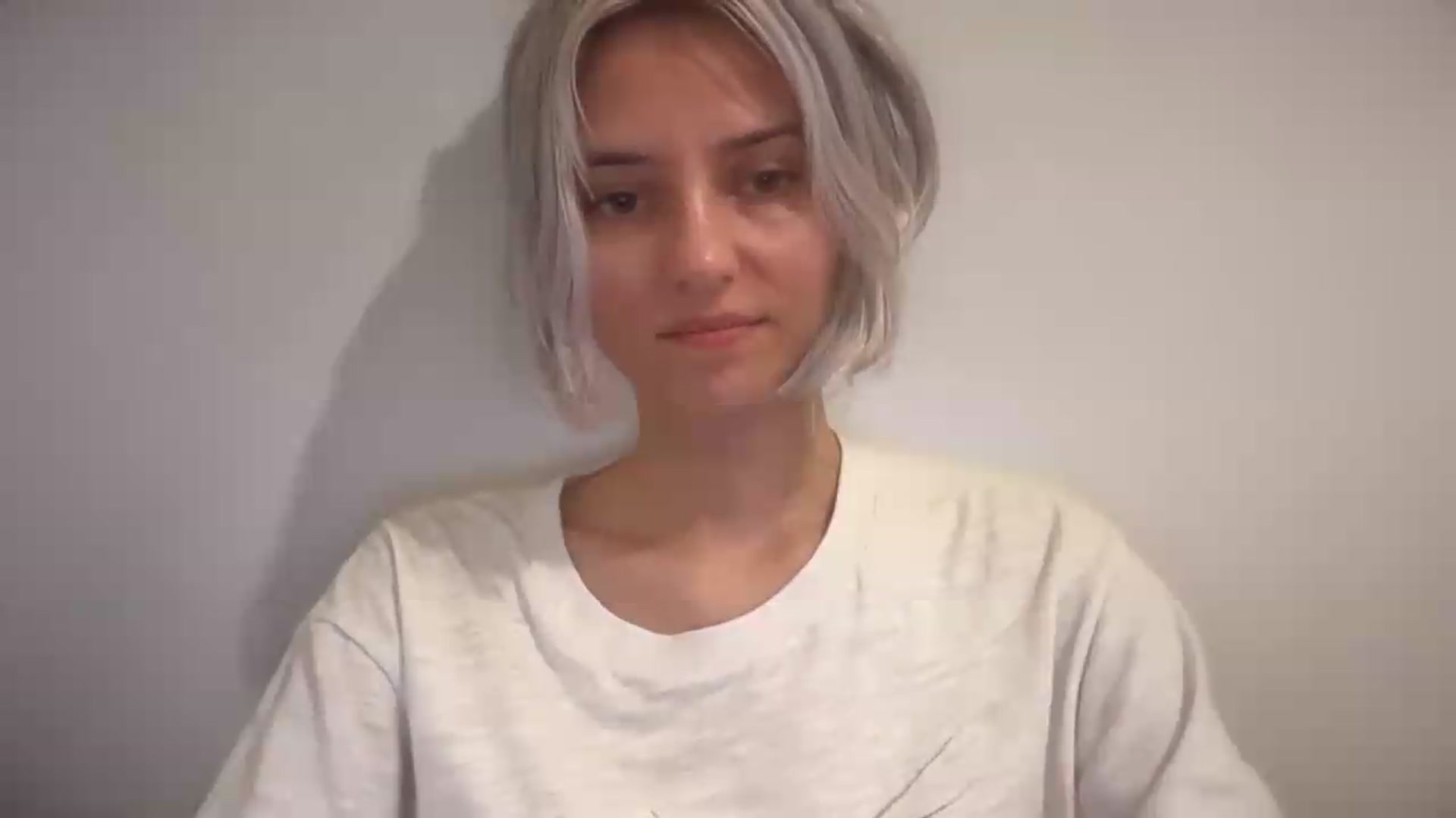 Gallery image thumbnail from LLuckyGirl's myfreecams stream on, 08/27/2026, 17:40 image 6 of 20