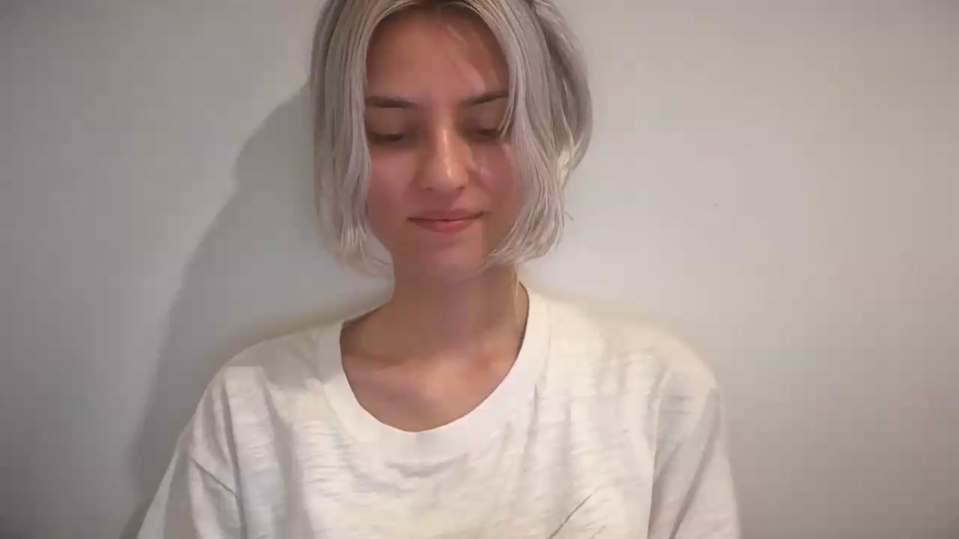 Gallery image thumbnail from LLuckyGirl's myfreecams stream on, 08/27/2026, 17:40 image 20 of 20