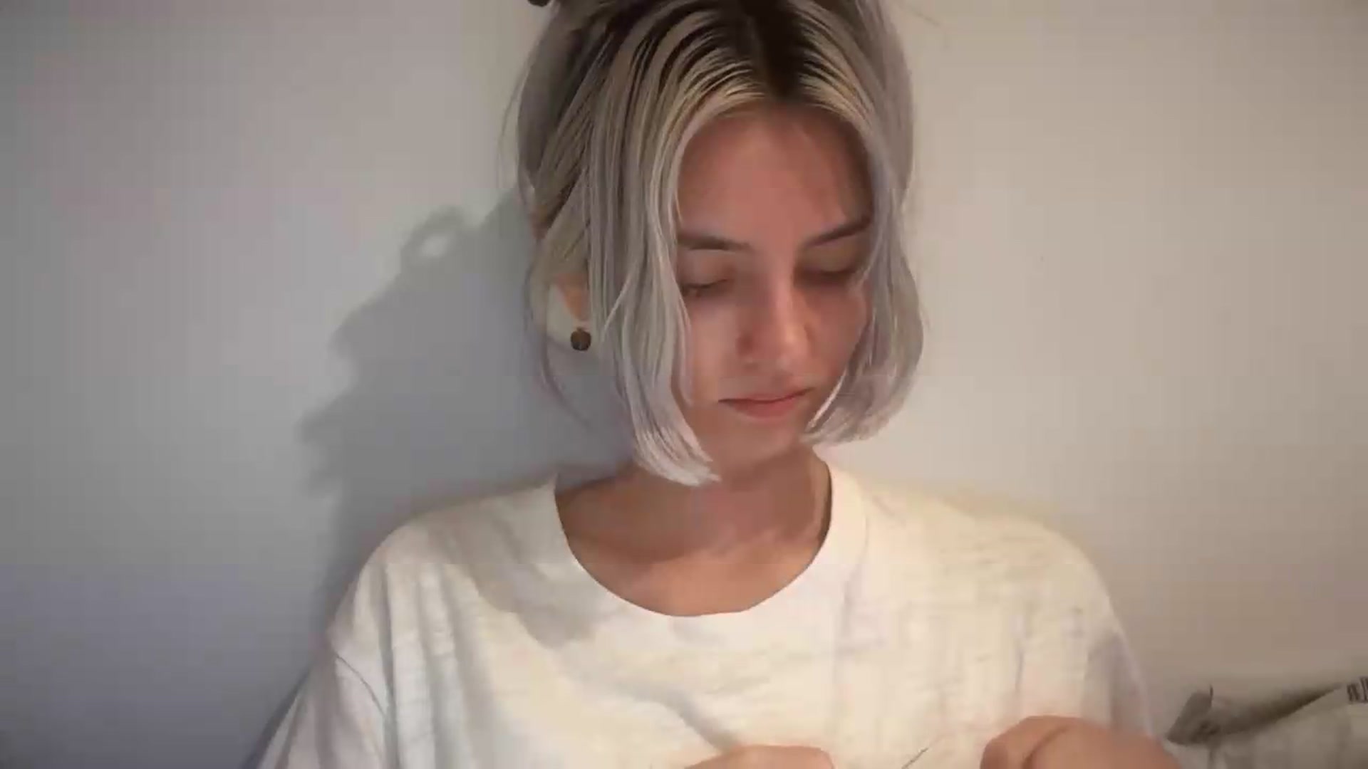 Gallery image thumbnail from LLuckyGirl's myfreecams stream on, 08/29/2026, 13:51 image 9 of 20