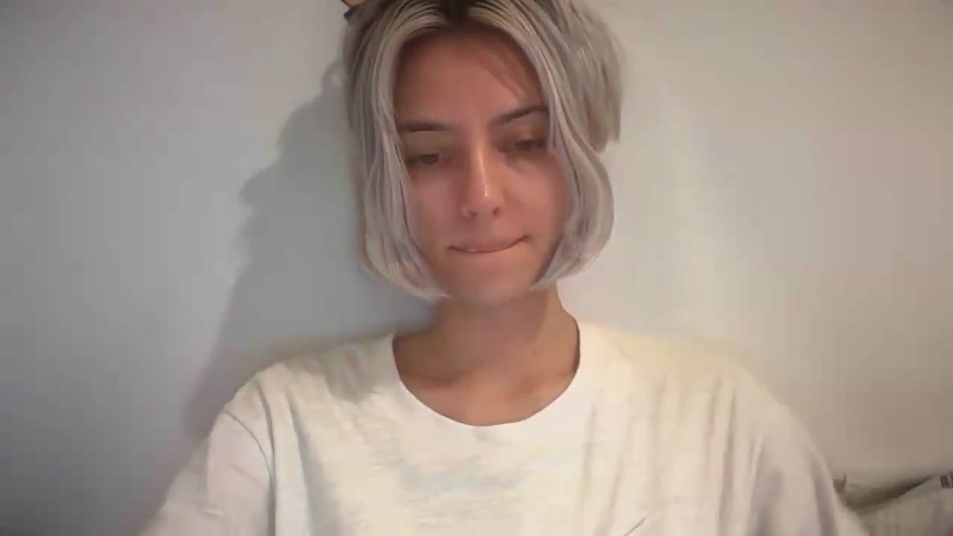 Gallery image thumbnail from LLuckyGirl's myfreecams stream on, 08/29/2026, 13:51 image 7 of 20