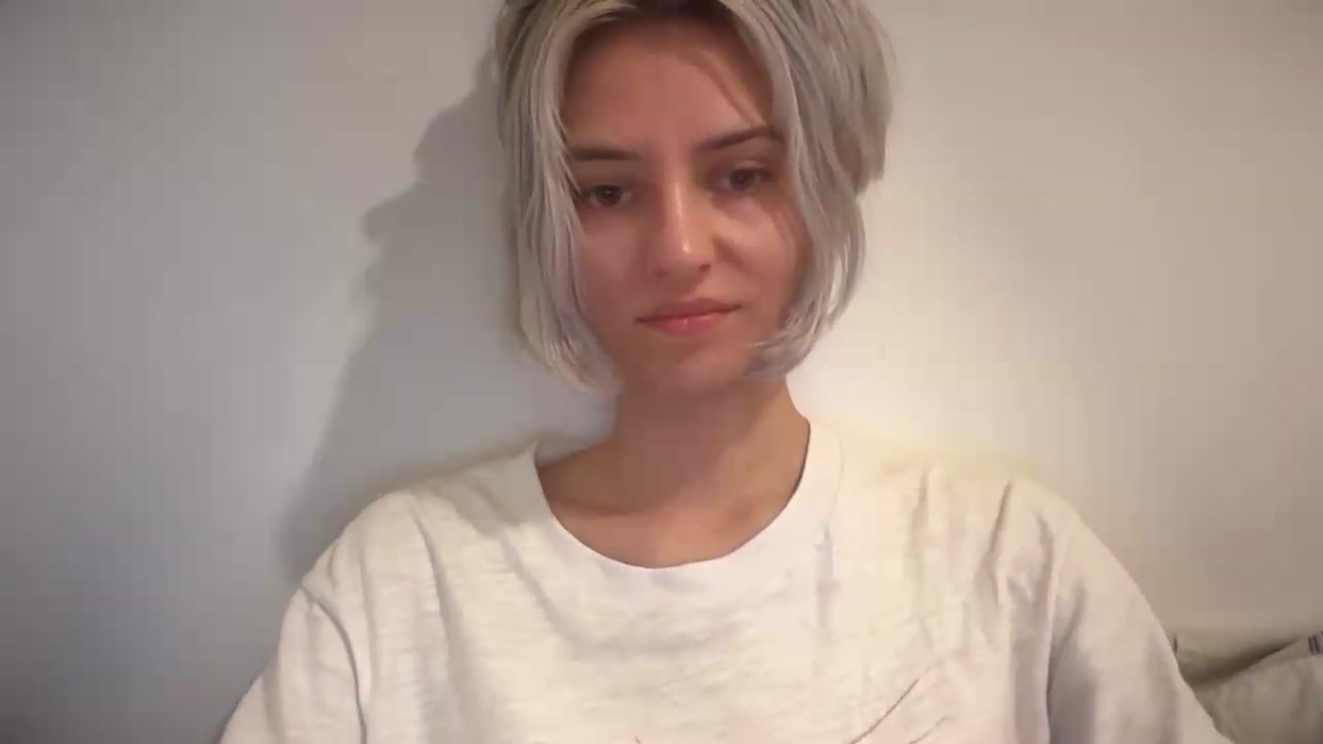 Gallery image thumbnail from LLuckyGirl's myfreecams stream on, 08/29/2026, 13:51 image 15 of 20
