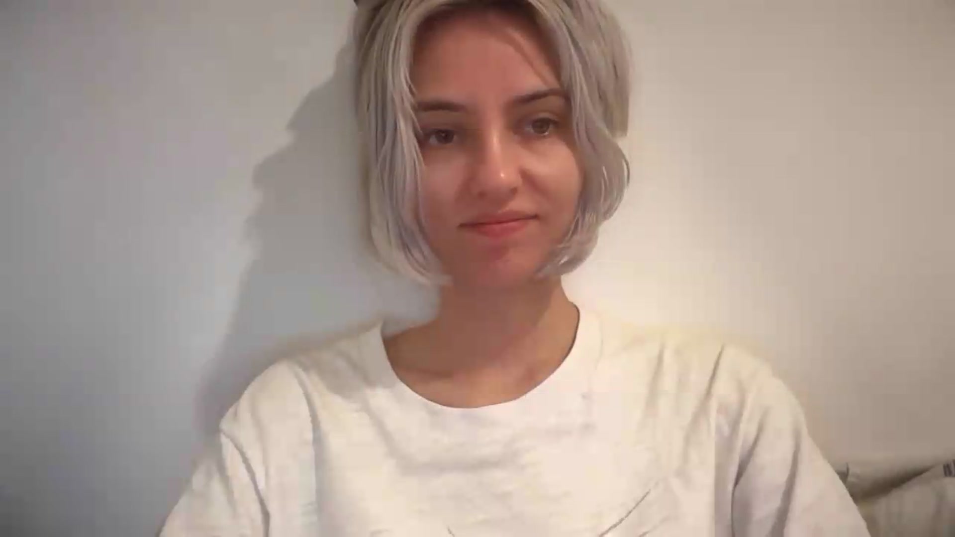 Gallery image thumbnail from LLuckyGirl's myfreecams stream on, 08/29/2026, 13:51 image 11 of 20