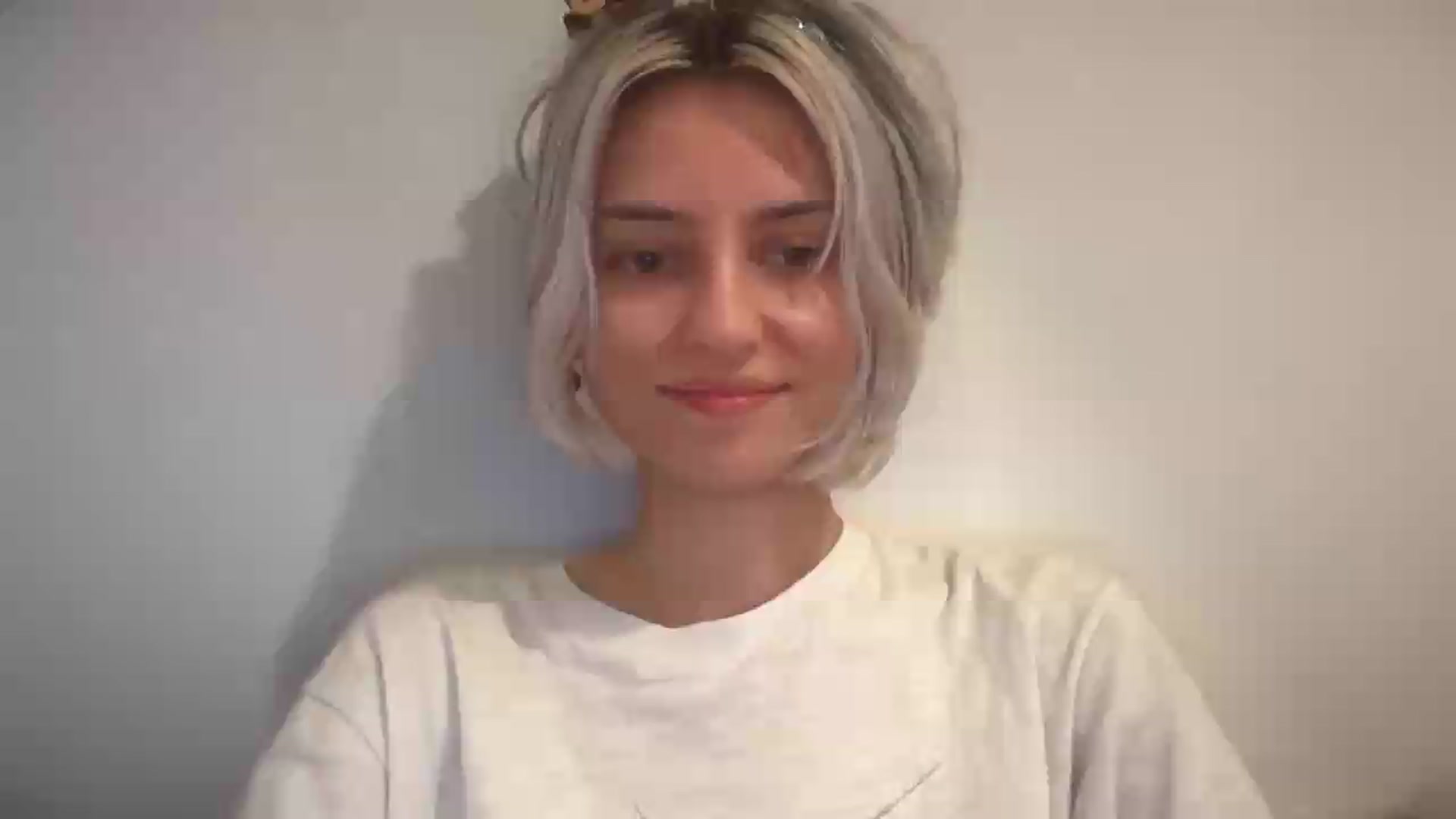 Gallery image thumbnail from LLuckyGirl's myfreecams stream on, 08/29/2026, 16:09 image 3 of 20