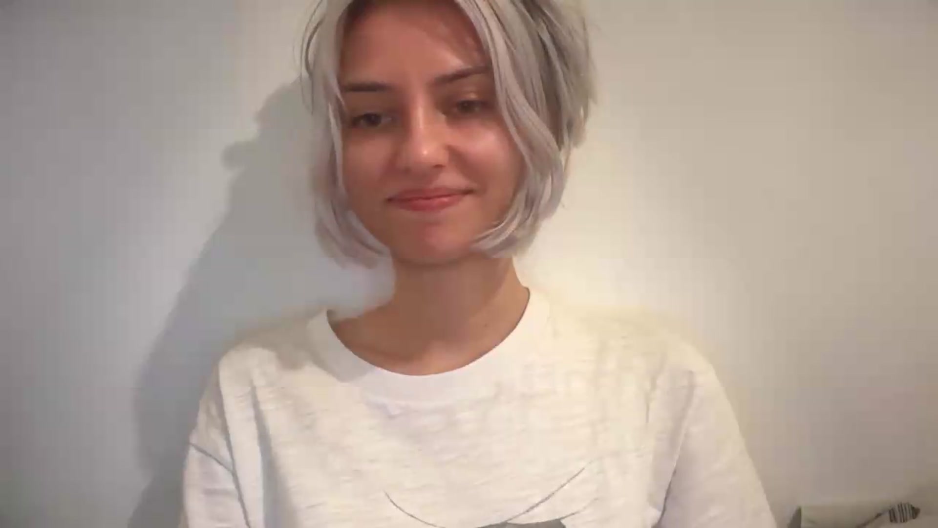 Gallery image thumbnail from LLuckyGirl's myfreecams stream on, 08/29/2026, 16:09 image 9 of 20