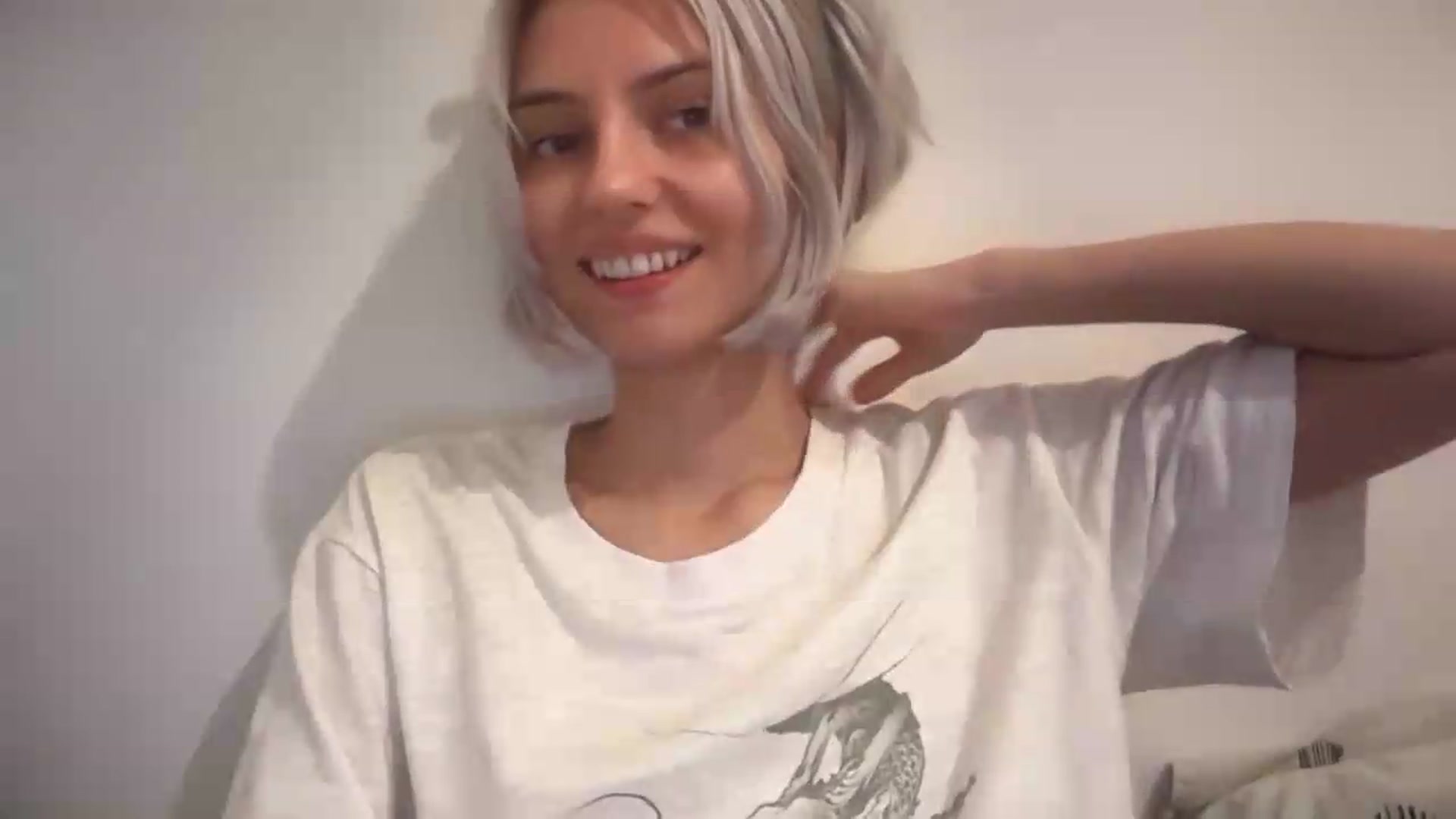 Gallery image thumbnail from LLuckyGirl's myfreecams stream on, 08/29/2026, 17:38 image 7 of 20