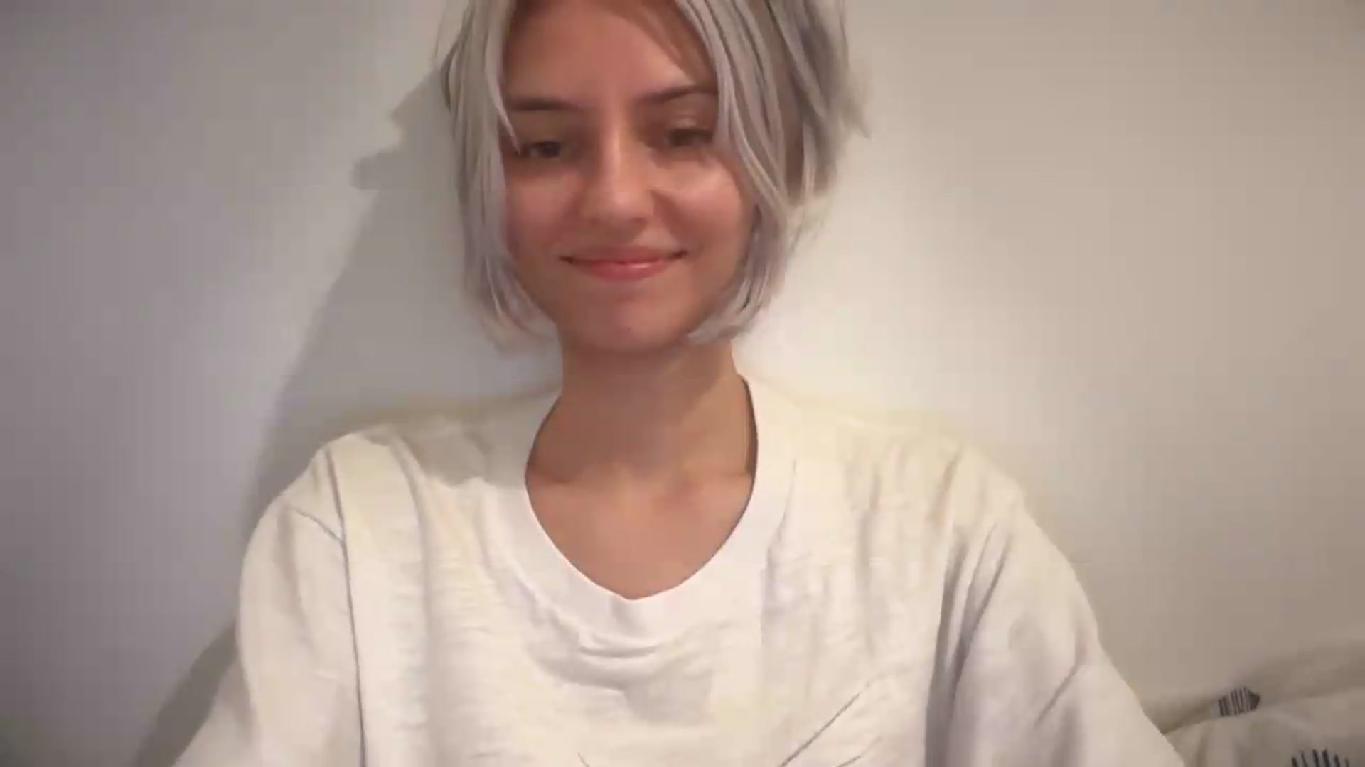 Gallery image thumbnail from LLuckyGirl's myfreecams stream on, 08/29/2026, 17:38 image 12 of 20