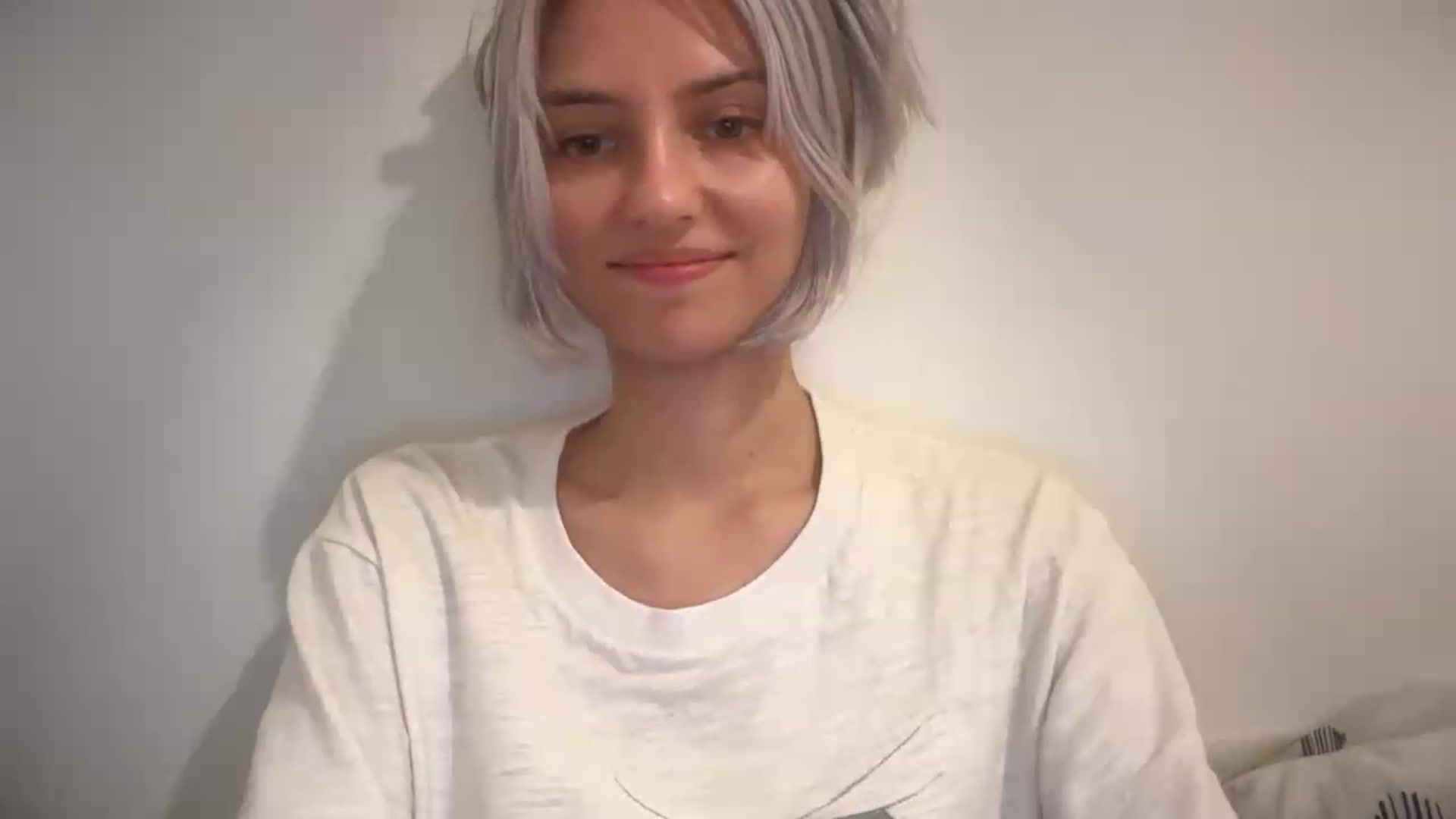 Gallery image thumbnail from LLuckyGirl's myfreecams stream on, 08/29/2026, 17:38 image 5 of 20