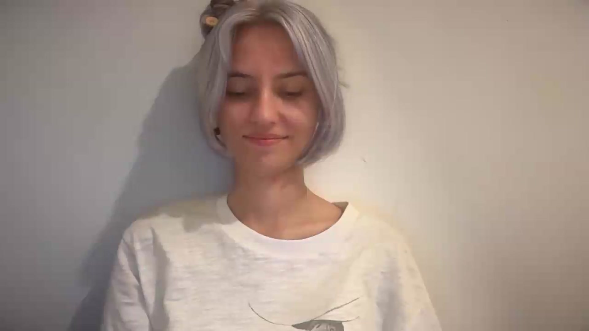 Gallery image thumbnail from LLuckyGirl's myfreecams stream on, 09/01/2026, 17:16 image 13 of 20