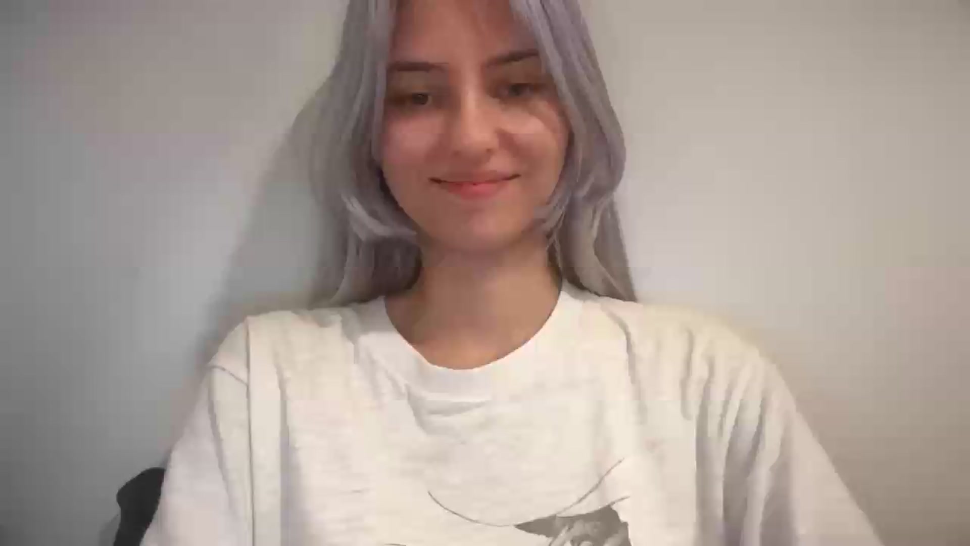 Gallery image thumbnail from LLuckyGirl's myfreecams stream on, 09/04/2026, 17:02 image 1 of 20