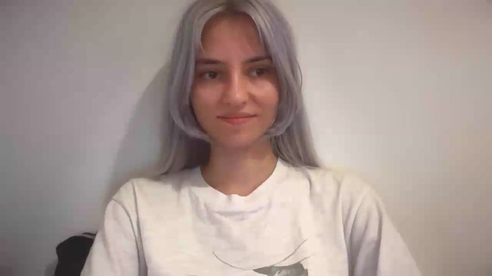 Gallery image thumbnail from LLuckyGirl's myfreecams stream on, 09/04/2026, 17:41 image 18 of 20