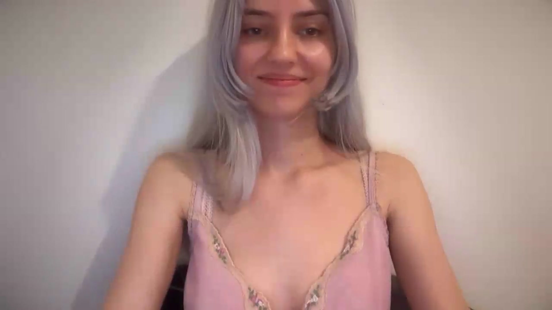 Gallery image thumbnail from LLuckyGirl's myfreecams stream on, 09/05/2026, 15:37 image 17 of 20
