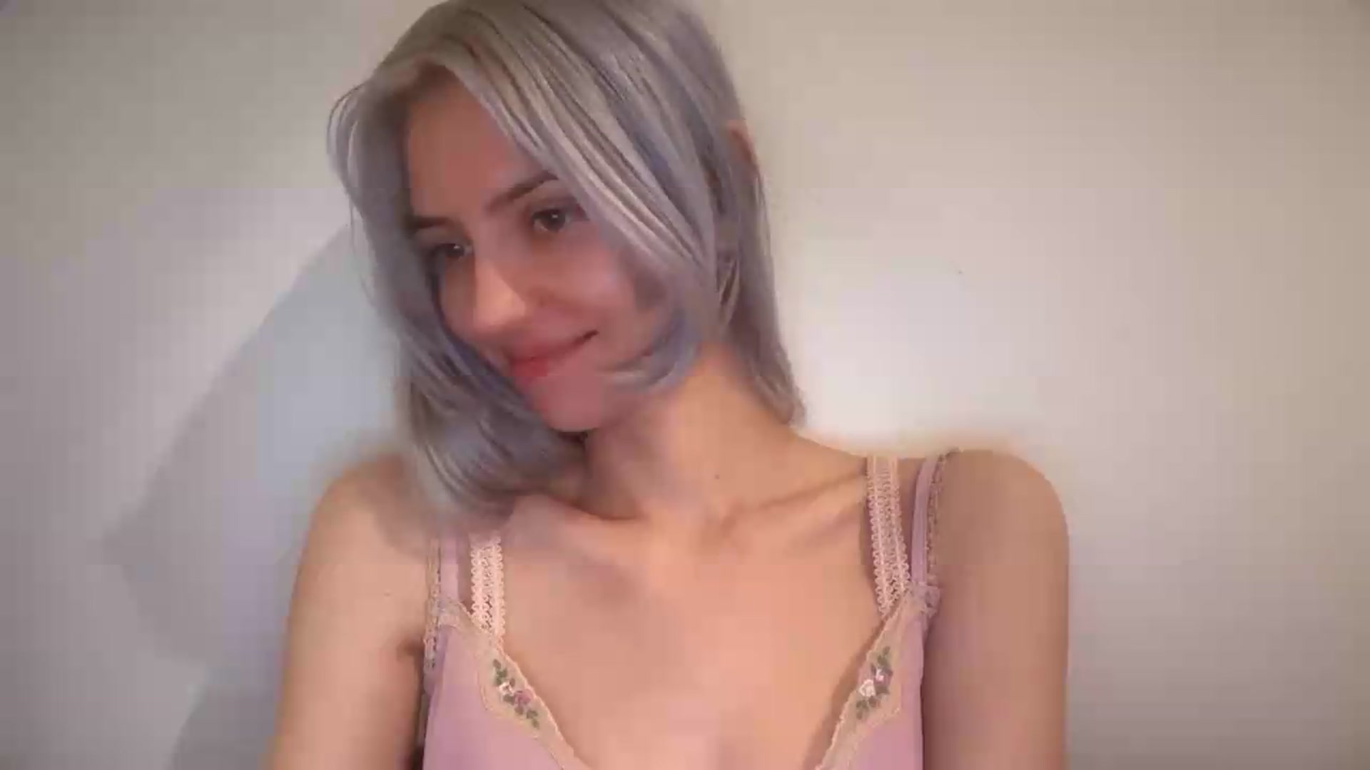 Gallery image thumbnail from LLuckyGirl's myfreecams stream on, 09/05/2026, 15:37 image 4 of 20