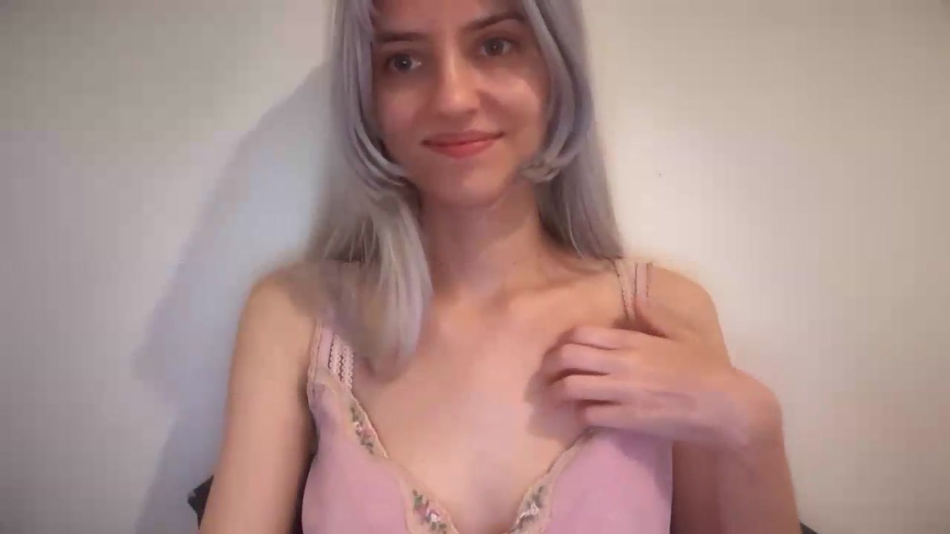 Gallery image thumbnail from LLuckyGirl's myfreecams stream on, 09/05/2026, 15:37 image 18 of 20