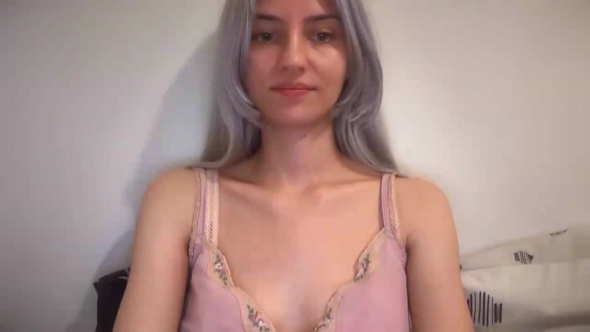 Gallery image thumbnail from LLuckyGirl's myfreecams stream on, 09/05/2026, 17:07 image 14 of 20