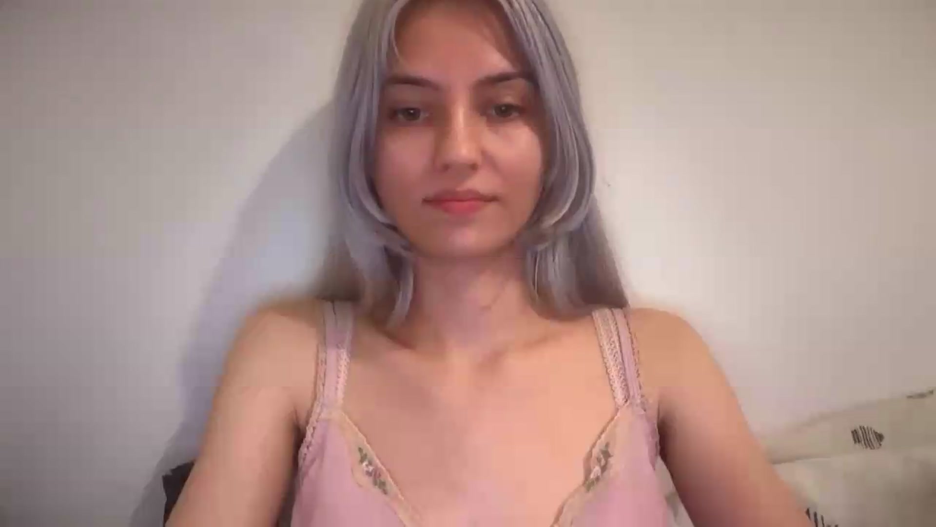 Gallery image thumbnail from LLuckyGirl's myfreecams stream on, 09/05/2026, 17:40 image 16 of 20