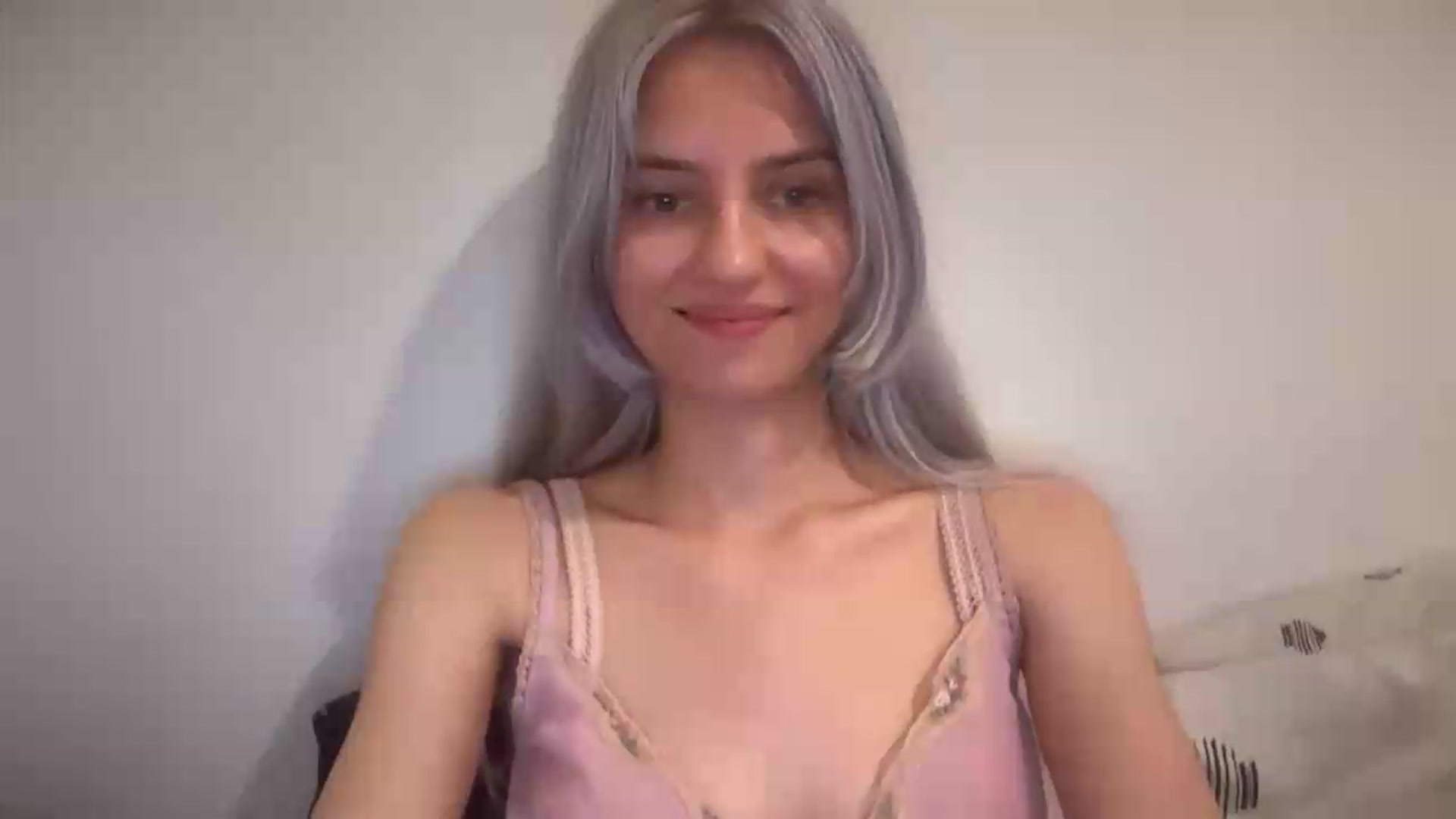 Gallery image thumbnail from LLuckyGirl's myfreecams stream on, 09/05/2026, 17:40 image 9 of 20