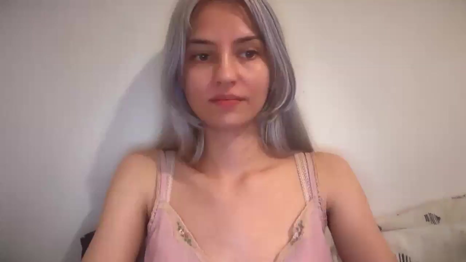 Gallery image thumbnail from LLuckyGirl's myfreecams stream on, 09/05/2026, 17:40 image 15 of 20