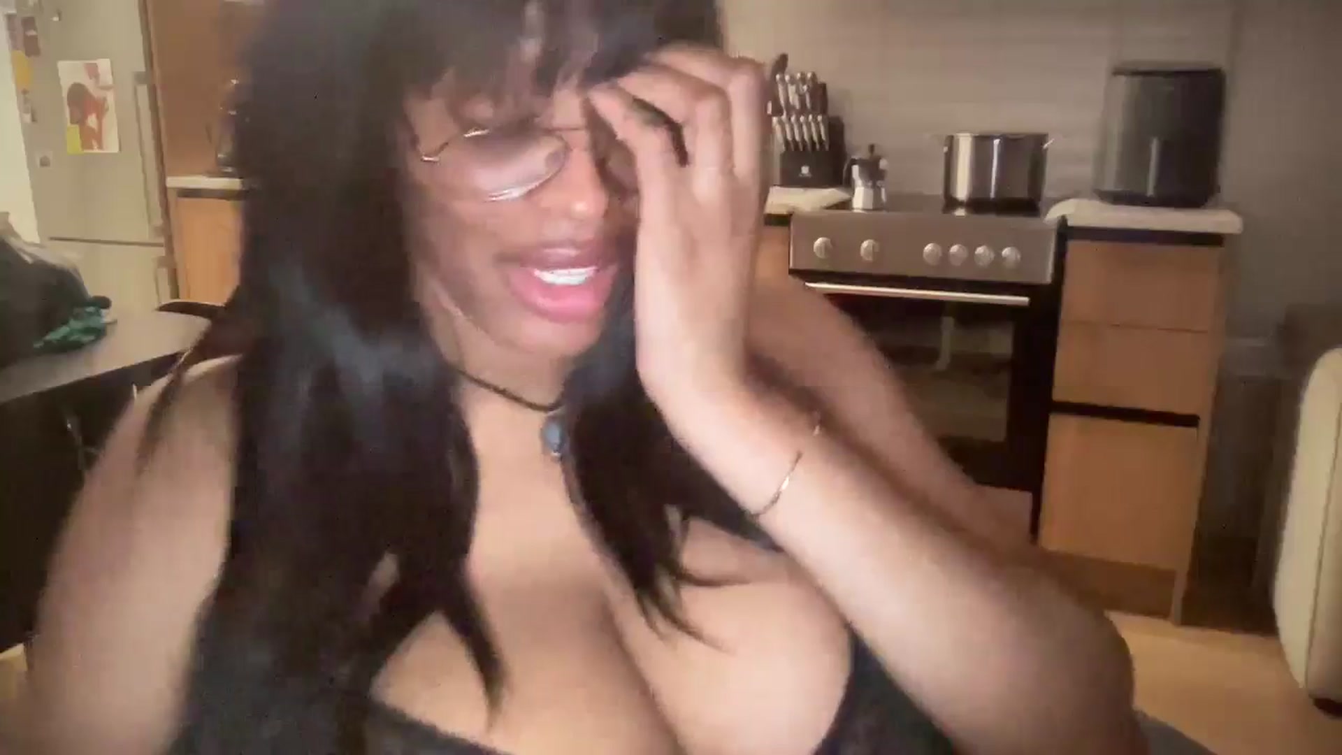 Gallery image thumbnail from LOFIBUNNYx3's myfreecams stream on, 06/17/2024, 09:07 image 4 of 20
