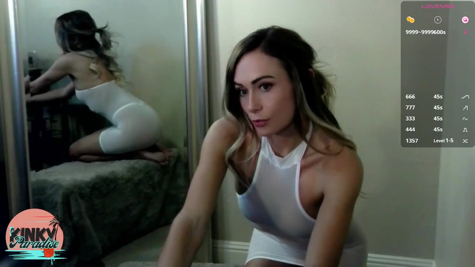 Gallery image thumbnail from LOL_oops's myfreecams stream on, 11/02/2024, 19:36 image 20 of 20
