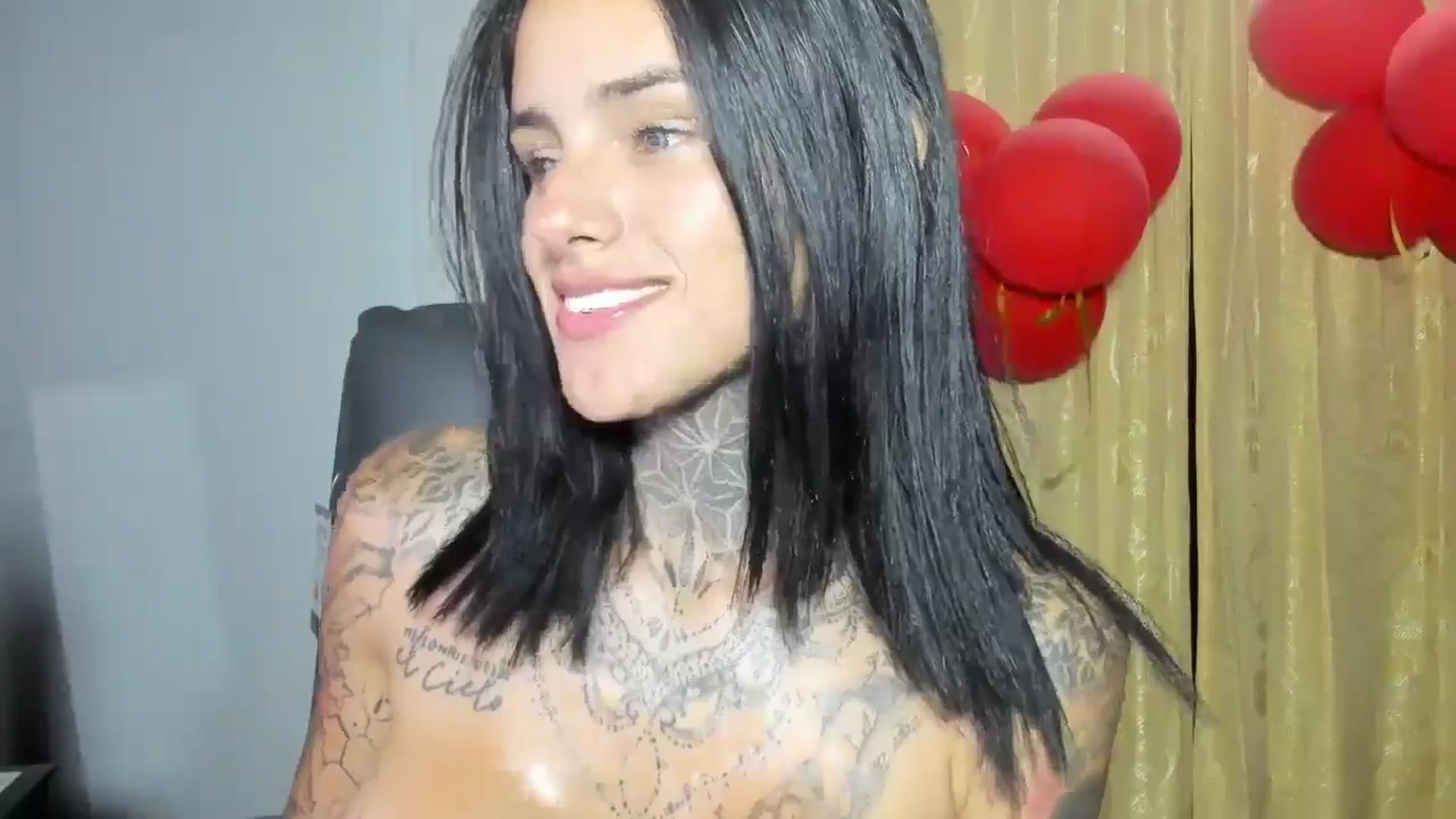 Gallery image thumbnail from LORETTA_1's myfreecams stream on, 09/20/2025, 08:46 image 4 of 20