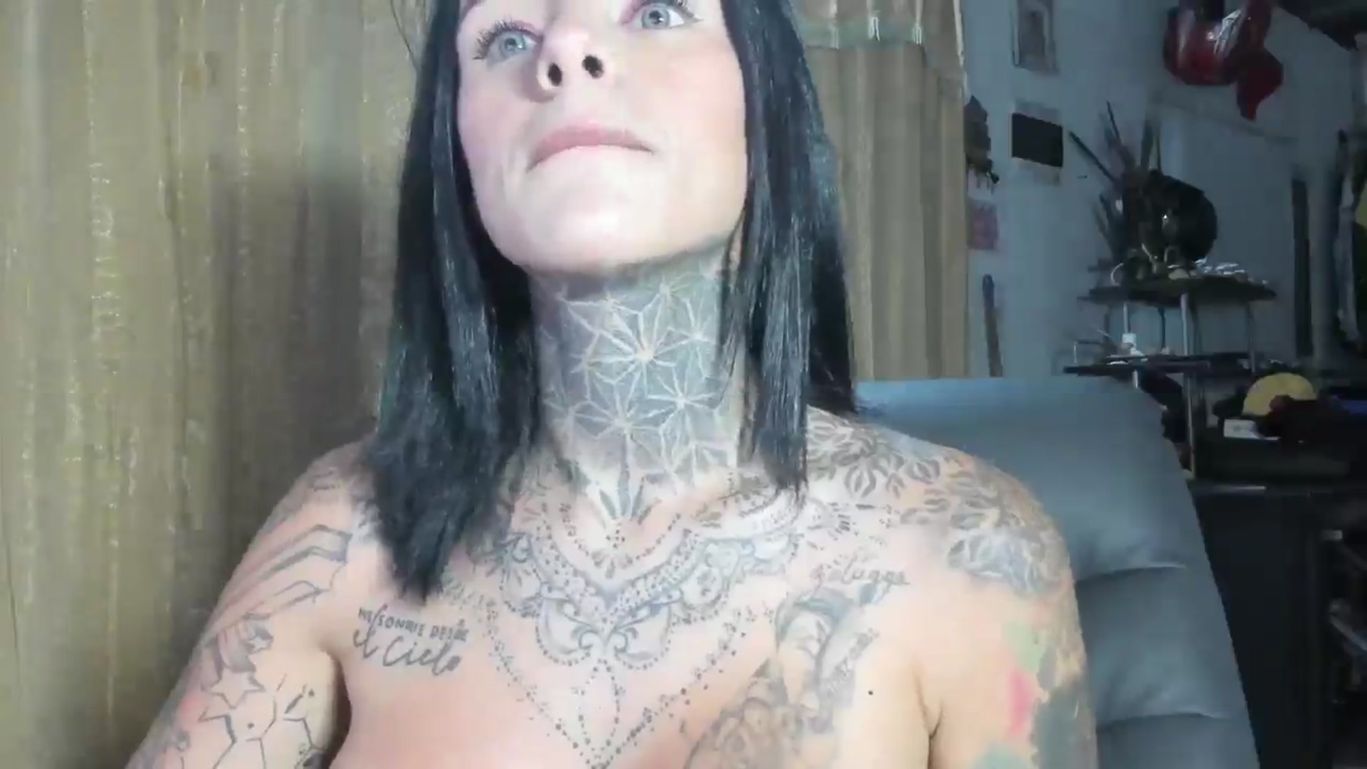 Gallery image thumbnail from LORETTA_1's myfreecams stream on, 09/23/2025, 04:43 image 10 of 20