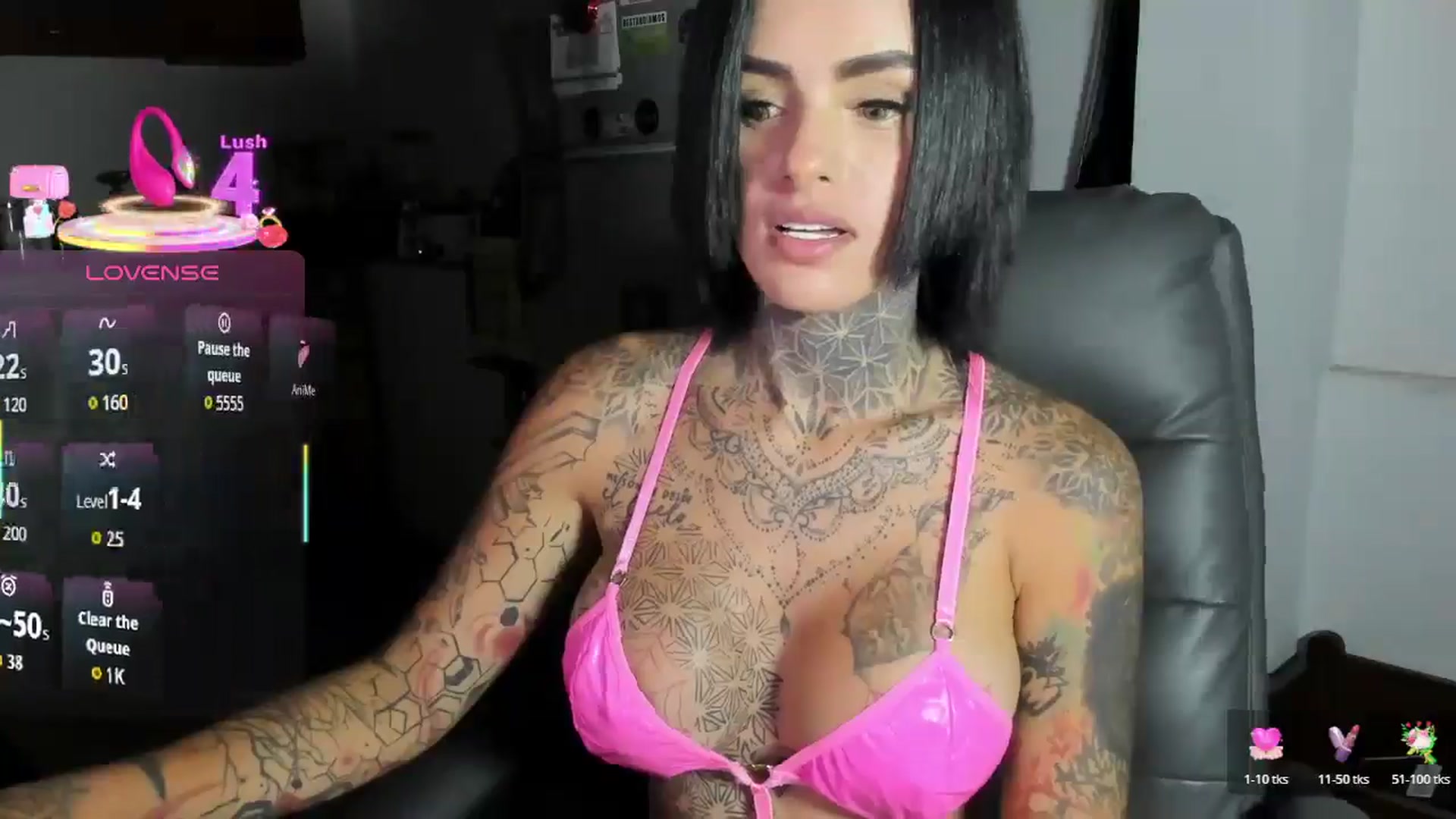 Gallery image thumbnail from LORETTA_1's myfreecams stream on, 01/06/2026, 04:17 image 20 of 20