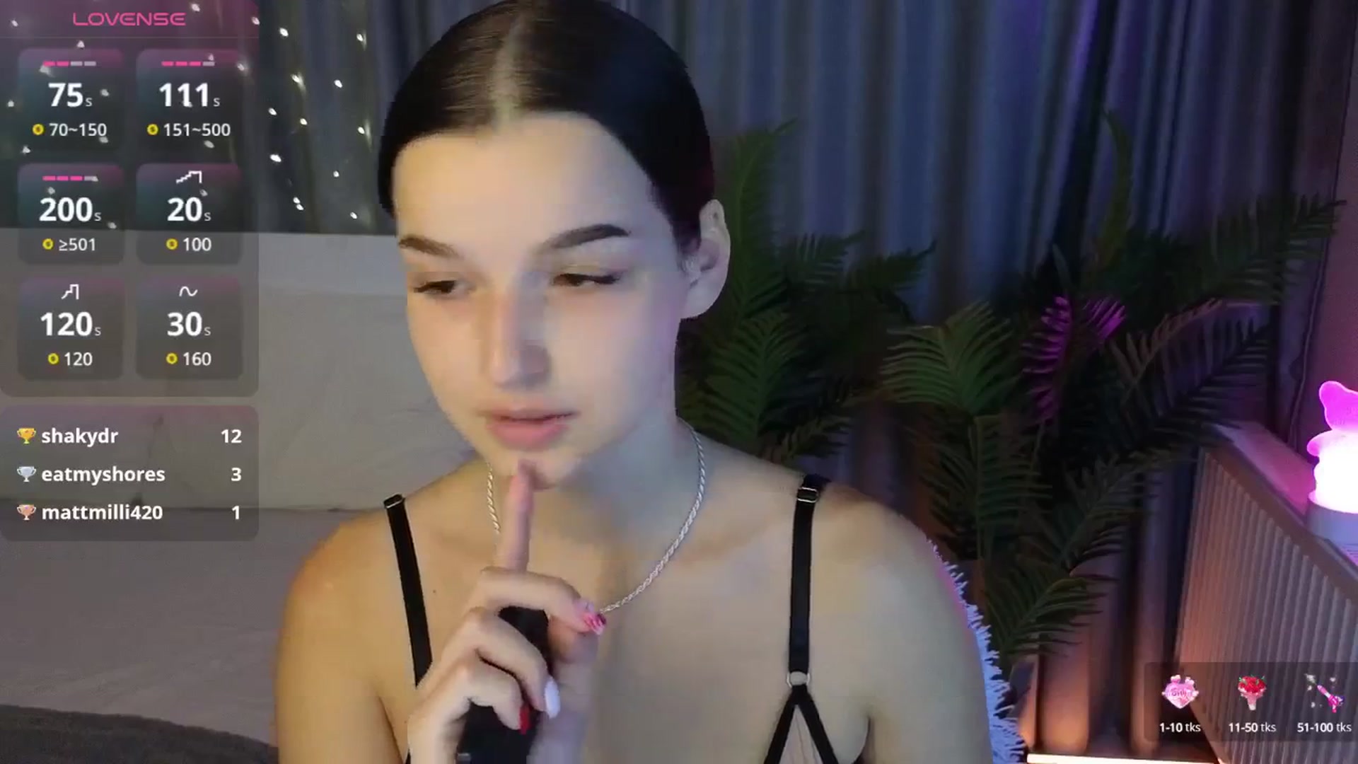Gallery image thumbnail from LOVELYLilyy's myfreecams stream on, 10/13/2024, 18:21 image 16 of 20