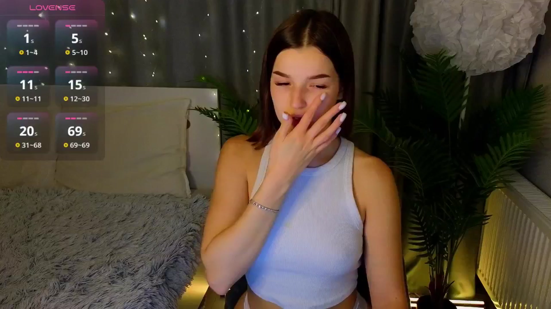 Gallery image thumbnail from LOVELYLilyy's myfreecams stream on, 11/19/2024, 15:51 image 15 of 20
