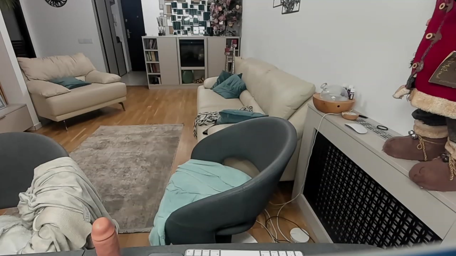 Gallery image thumbnail from LOVE_CATALINA's myfreecams stream on, 01/01/2023, 16:23 image 14 of 20