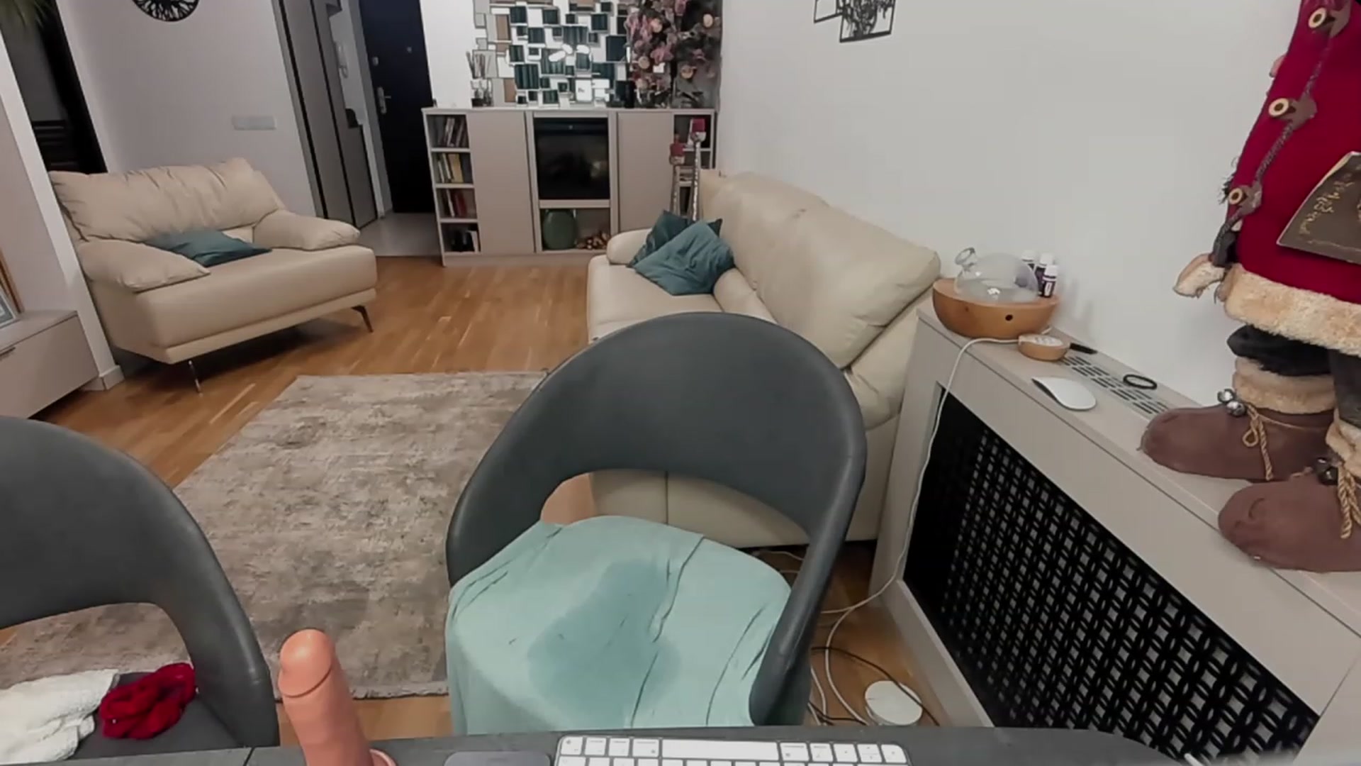 Gallery image thumbnail from LOVE_CATALINA's myfreecams stream on, 01/01/2023, 16:23 image 9 of 20