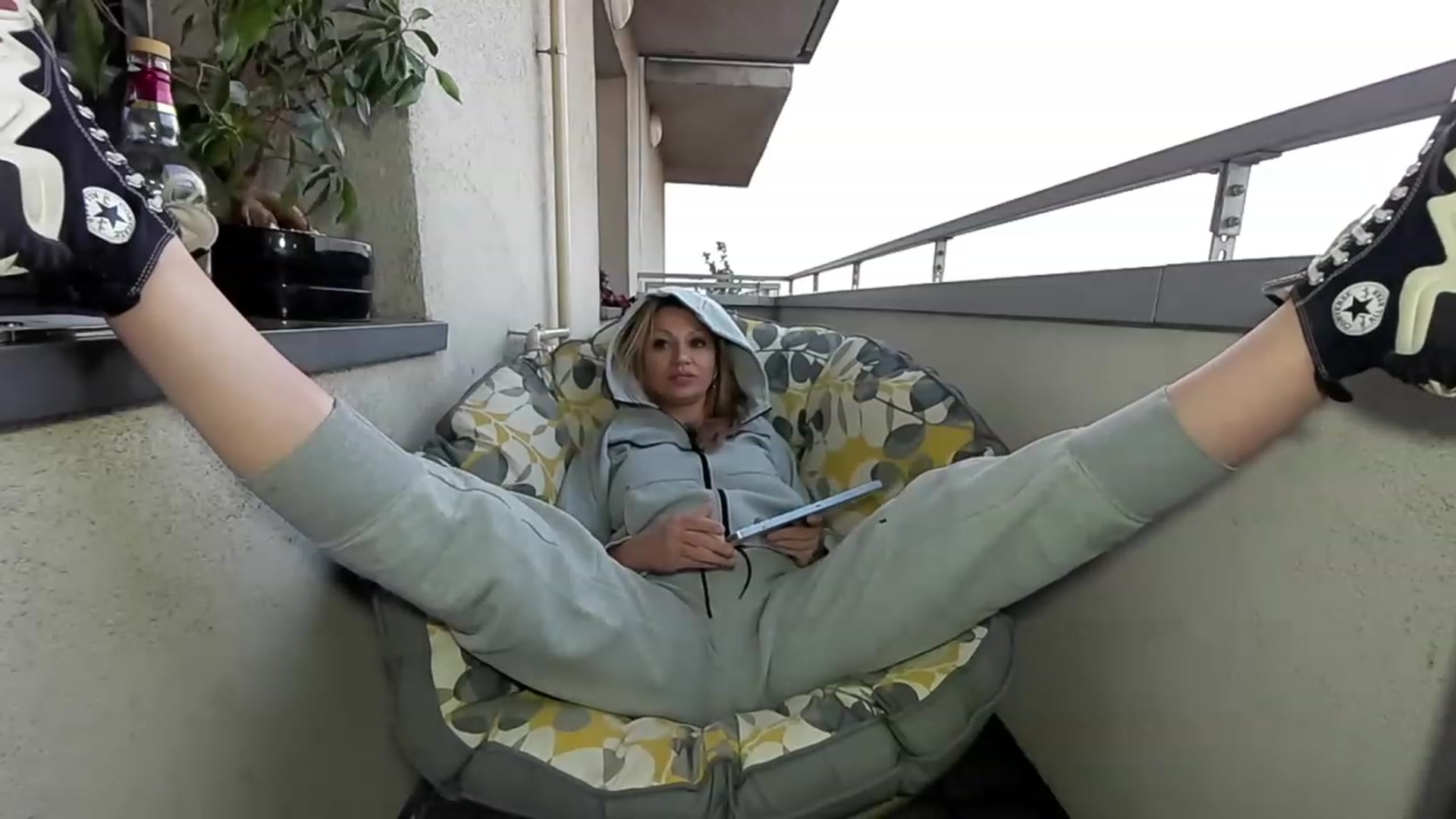 Gallery image thumbnail from LOVE_CATALINA's myfreecams stream on, 06/03/2023, 17:27 image 9 of 20