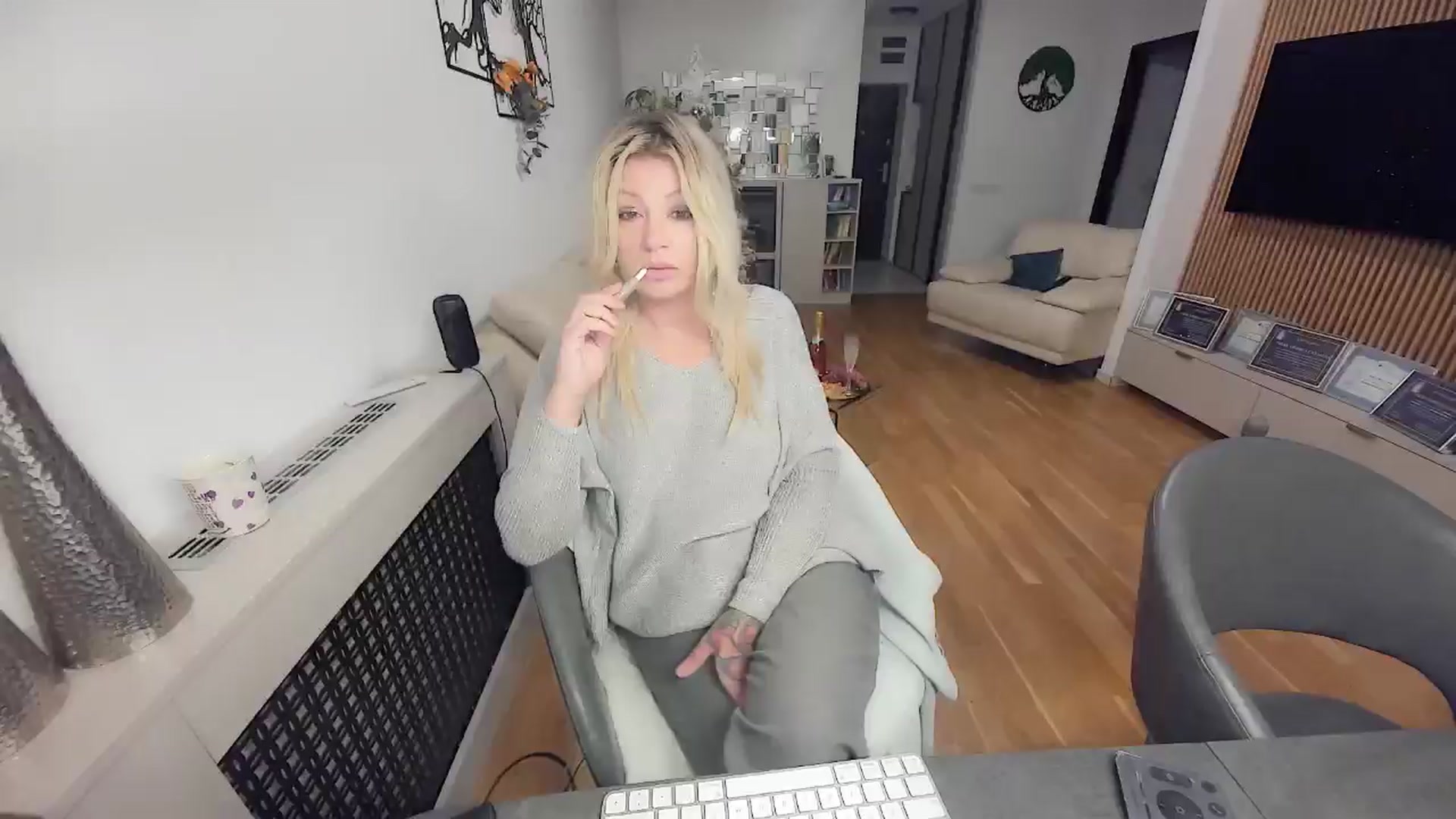 Gallery image thumbnail from LOVE_CATALINA's myfreecams stream on, 01/01/2025, 17:26 image 8 of 20