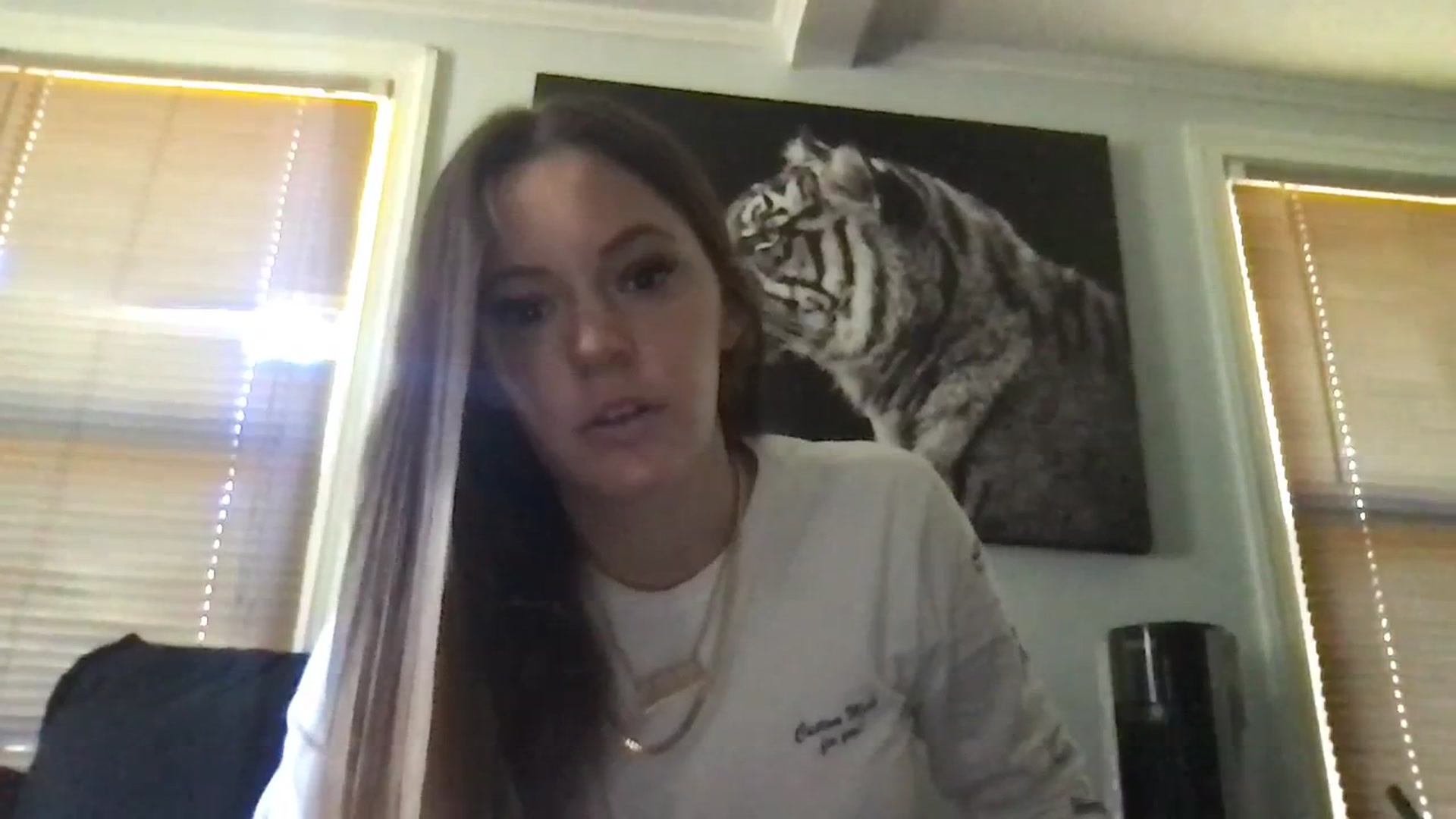 Gallery image thumbnail from LOVE_SOPHIA's myfreecams stream on, 09/20/2023, 14:53 image 8 of 20
