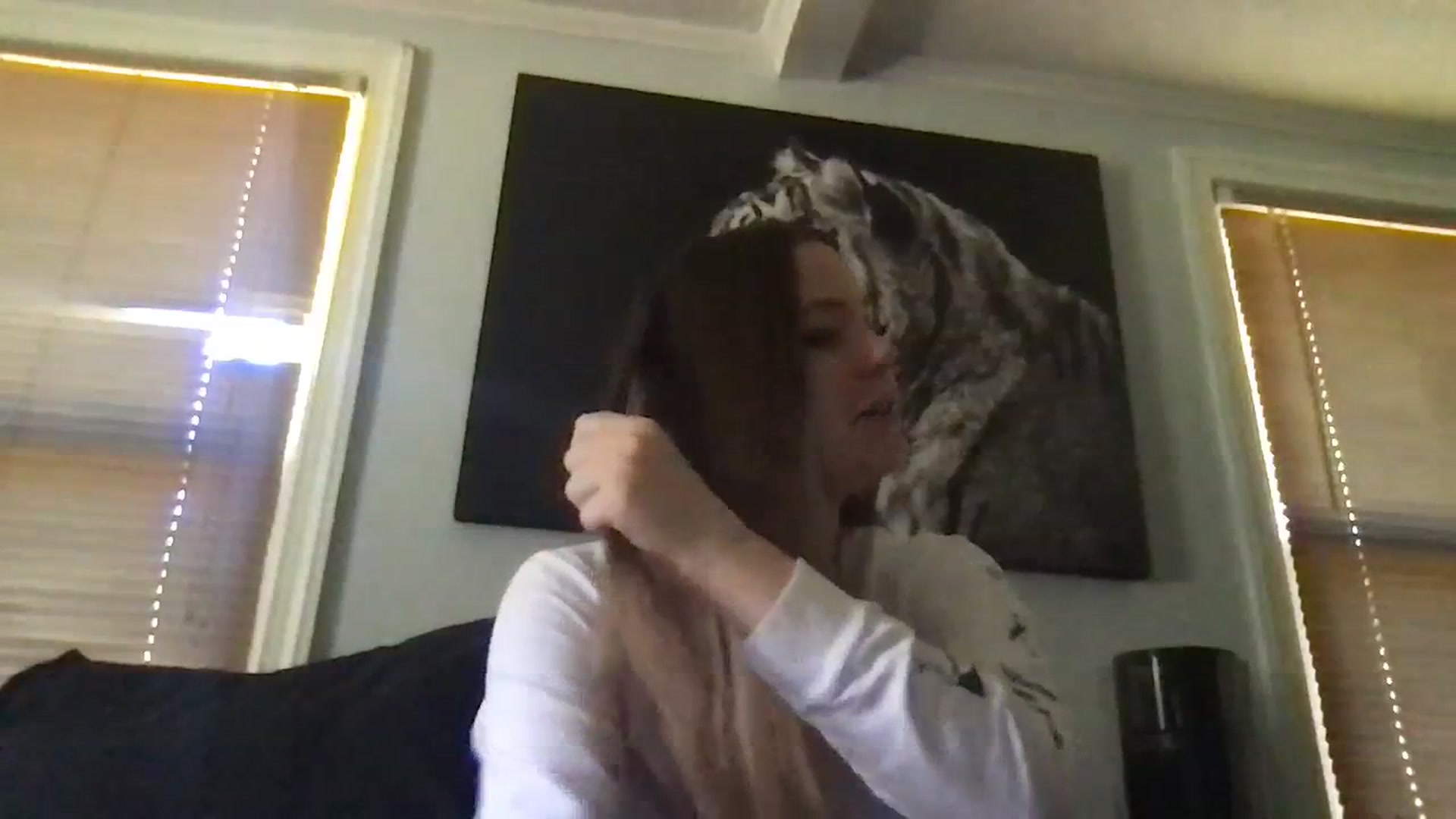 Gallery image thumbnail from LOVE_SOPHIA's myfreecams stream on, 09/20/2023, 14:53 image 11 of 20
