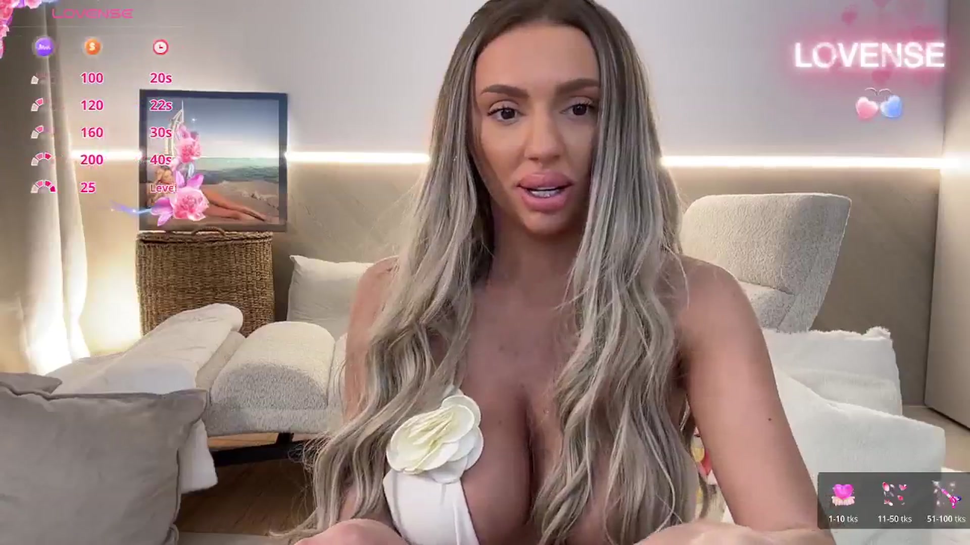 Gallery image thumbnail from LOVSELENA's myfreecams stream on, 02/18/2026, 23:55 image 10 of 20