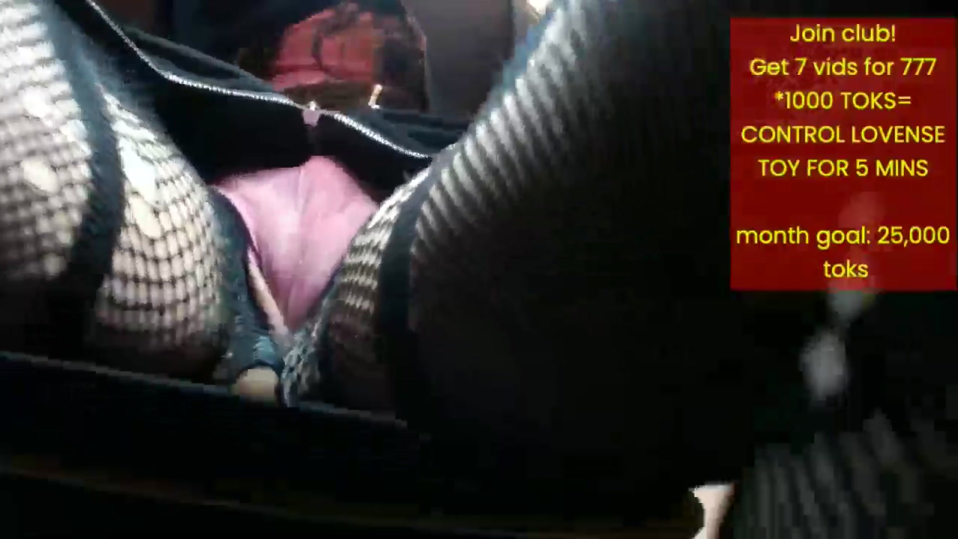 Gallery image thumbnail from LUCIE_LUVIT's myfreecams stream on, 10/31/2024, 23:01 image 3 of 20