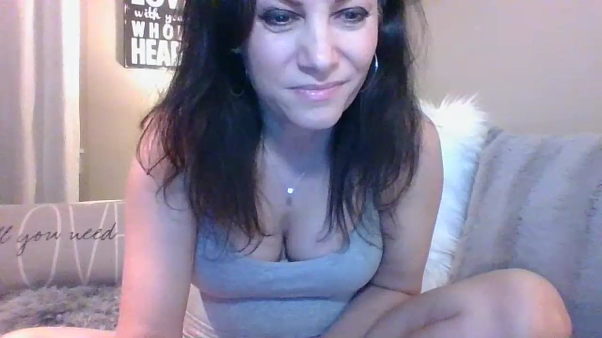 Gallery image thumbnail from LVDOLL's myfreecams stream on, 11/28/2022, 07:13 image 5 of 20