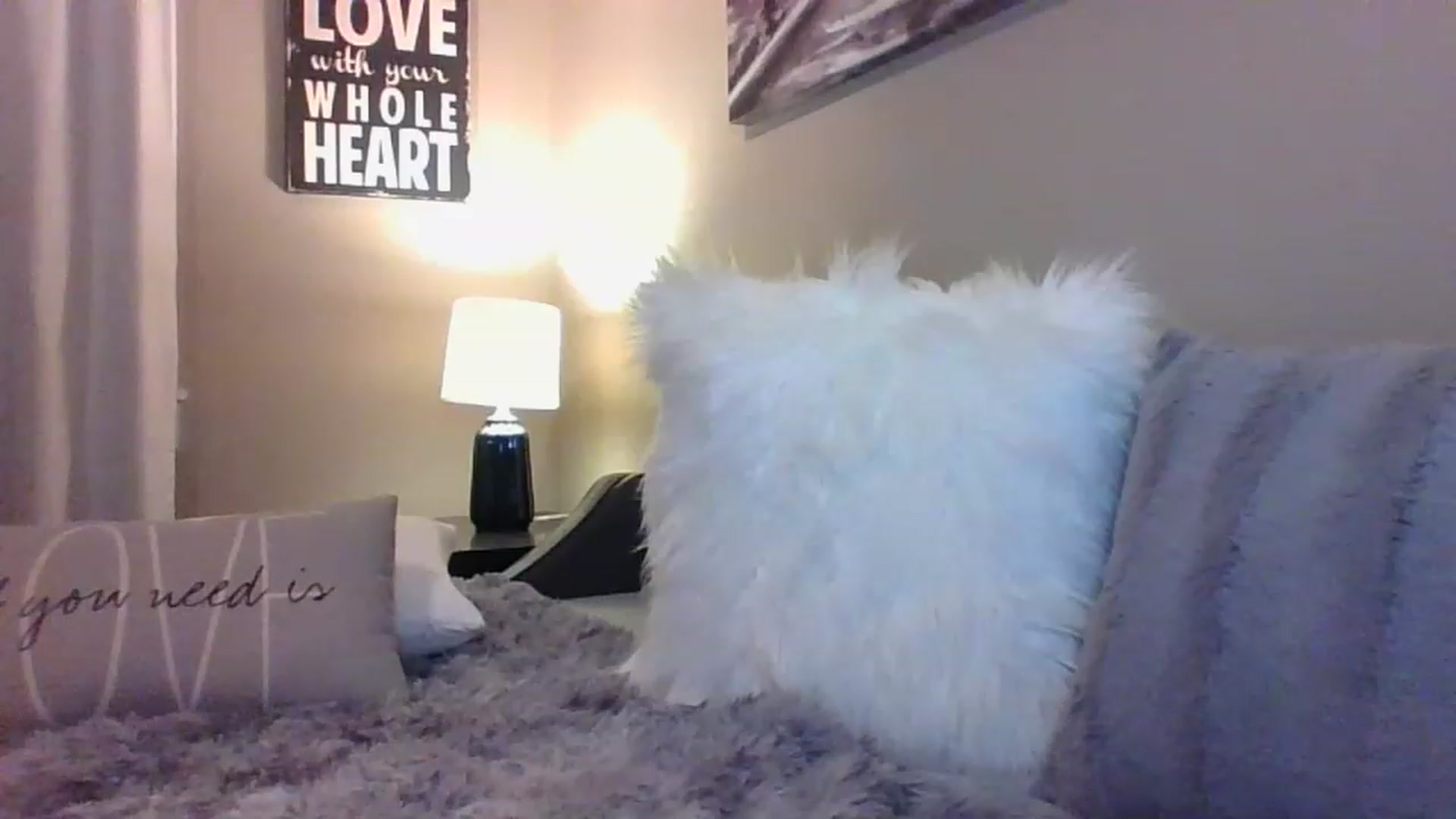 Gallery image thumbnail from LVDOLL's myfreecams stream on, 11/28/2022, 07:13 image 6 of 20