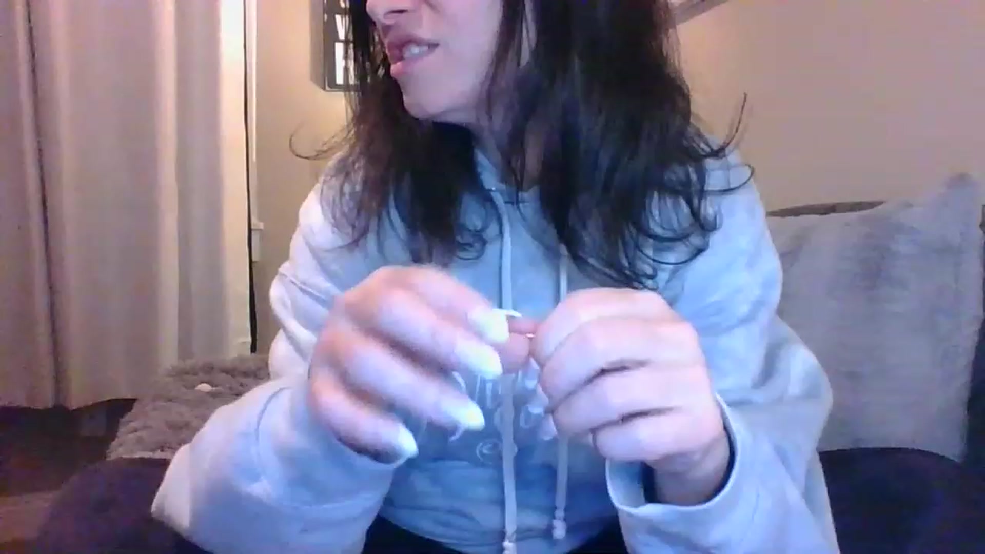 Gallery image thumbnail from LVDOLL's myfreecams stream on, 12/03/2022, 02:17 image 12 of 20
