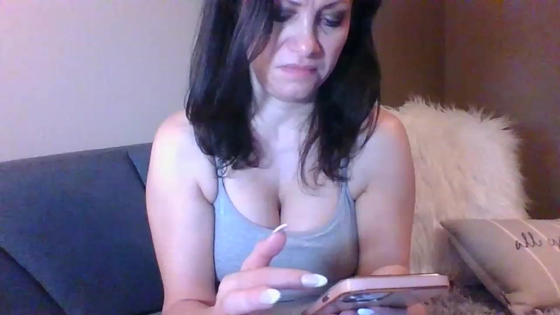 Gallery image thumbnail from LVDOLL's myfreecams stream on, 12/06/2022, 08:08 image 16 of 20
