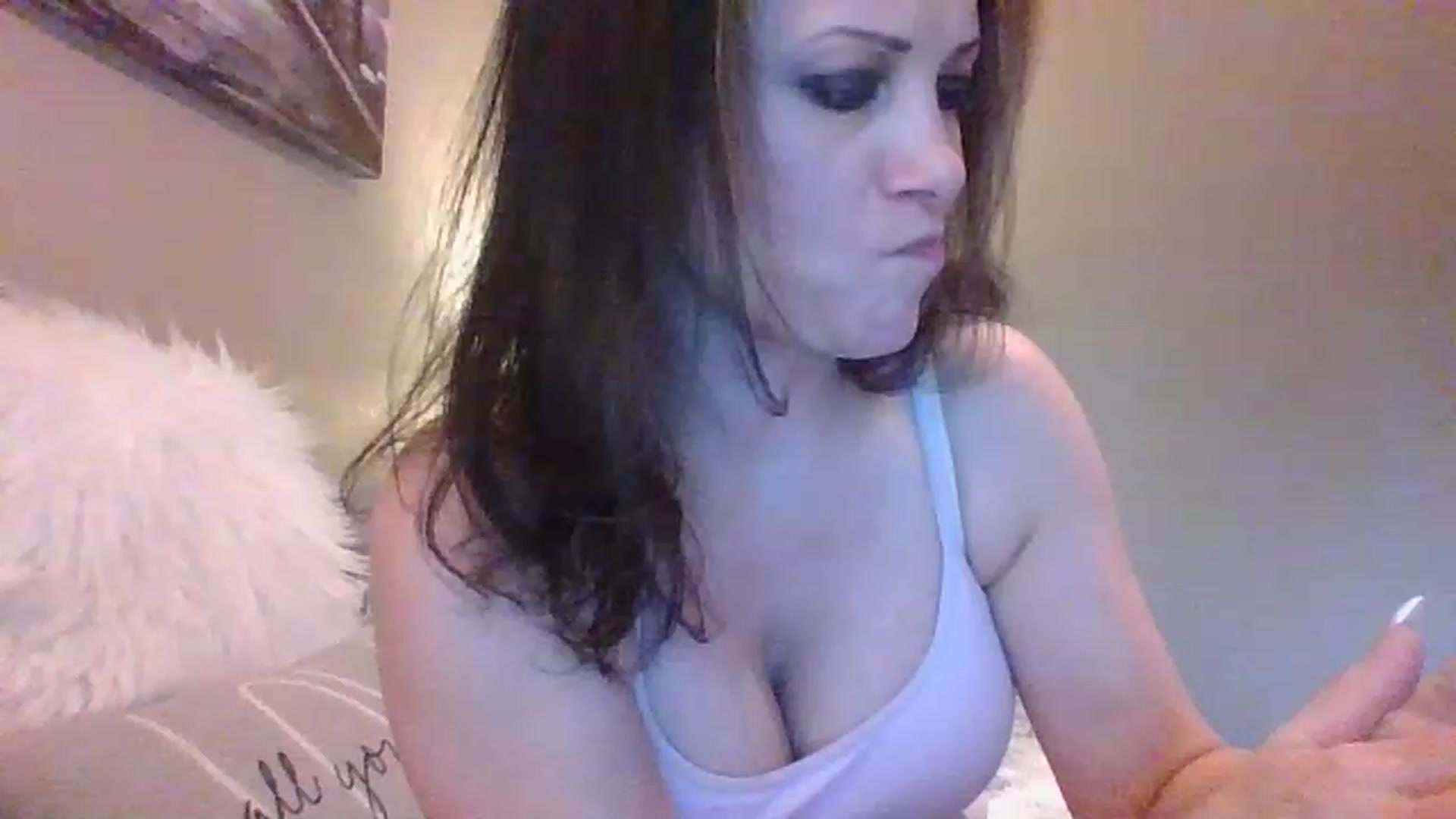 Gallery image thumbnail from LVDOLL's myfreecams stream on, 12/07/2022, 22:37 image 16 of 20